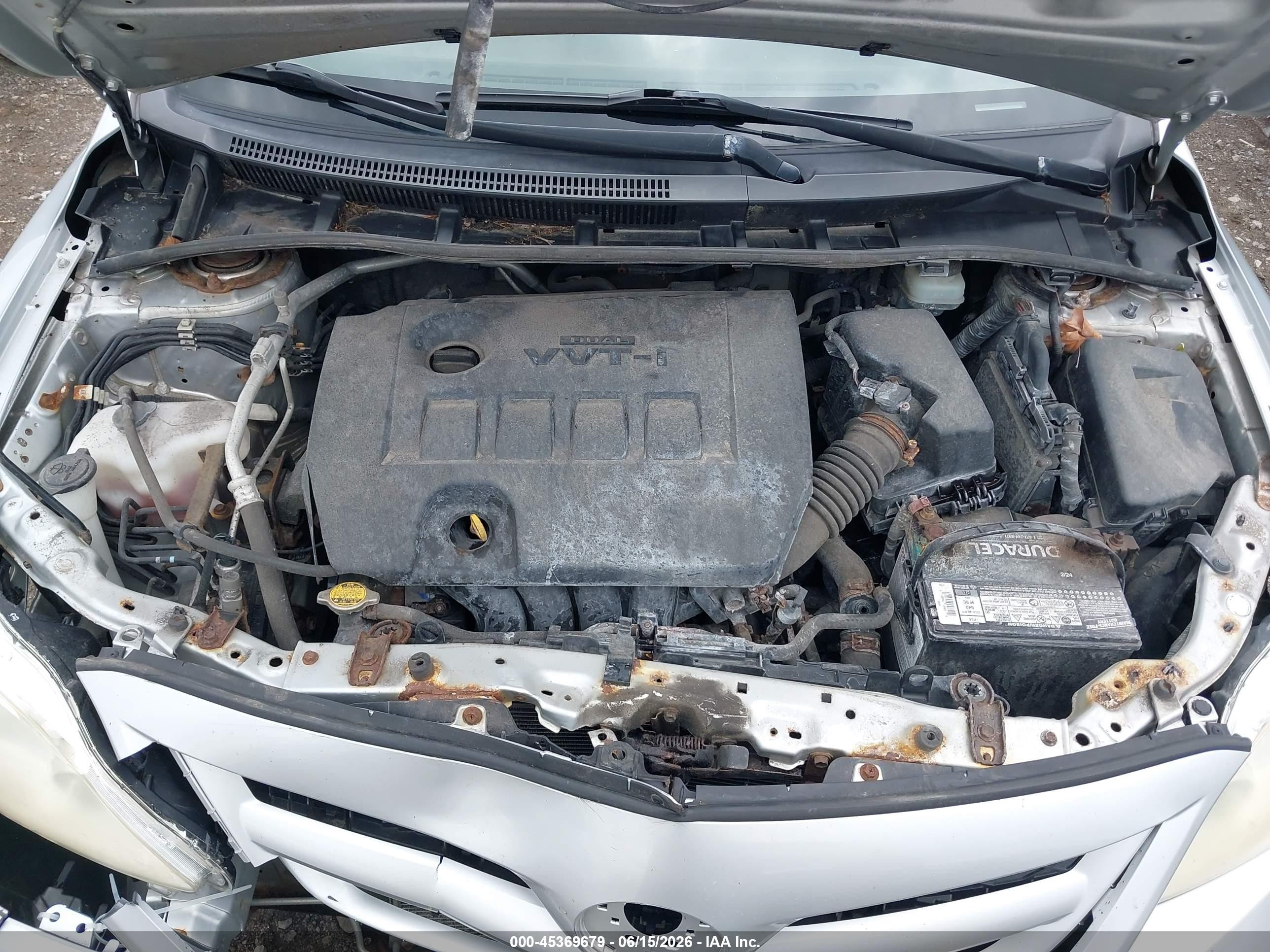 2011 Toyota Corolla Le Silver vin: JTDBU4EE2BJ093982