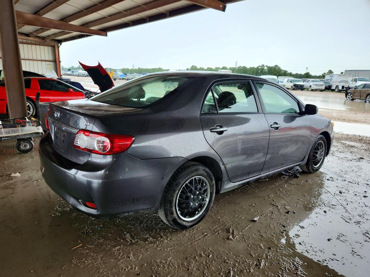 2011 Toyota Corolla Le Gray vin: JTDBU4EE2BJ095876