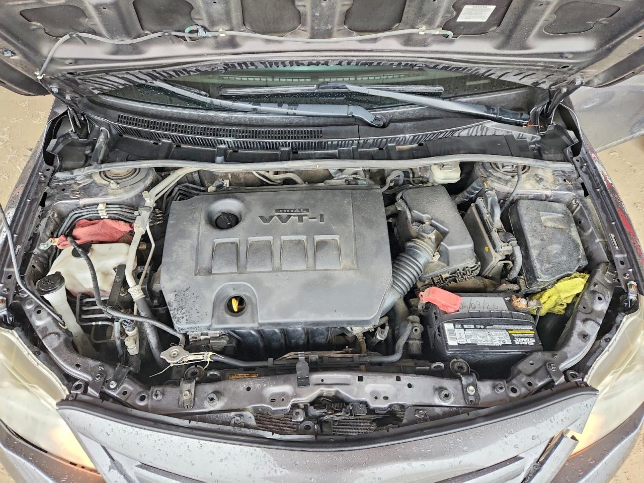 2011 Toyota Corolla Le Gray vin: JTDBU4EE2BJ095876