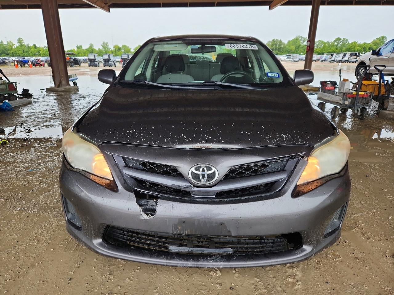 2011 Toyota Corolla Le Gray vin: JTDBU4EE2BJ095876