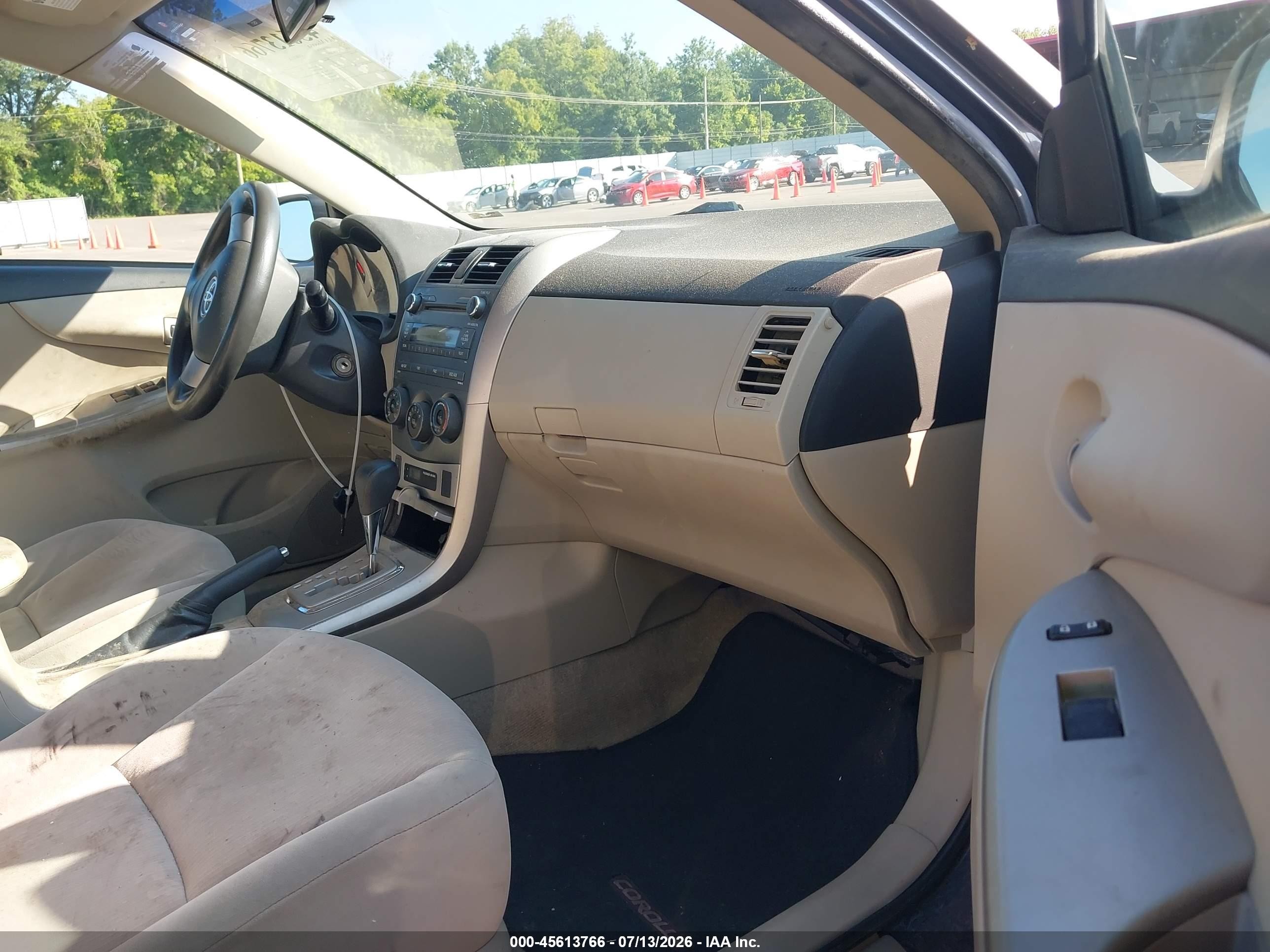 2011 Toyota Corolla Le Gray vin: JTDBU4EE2BJ097885