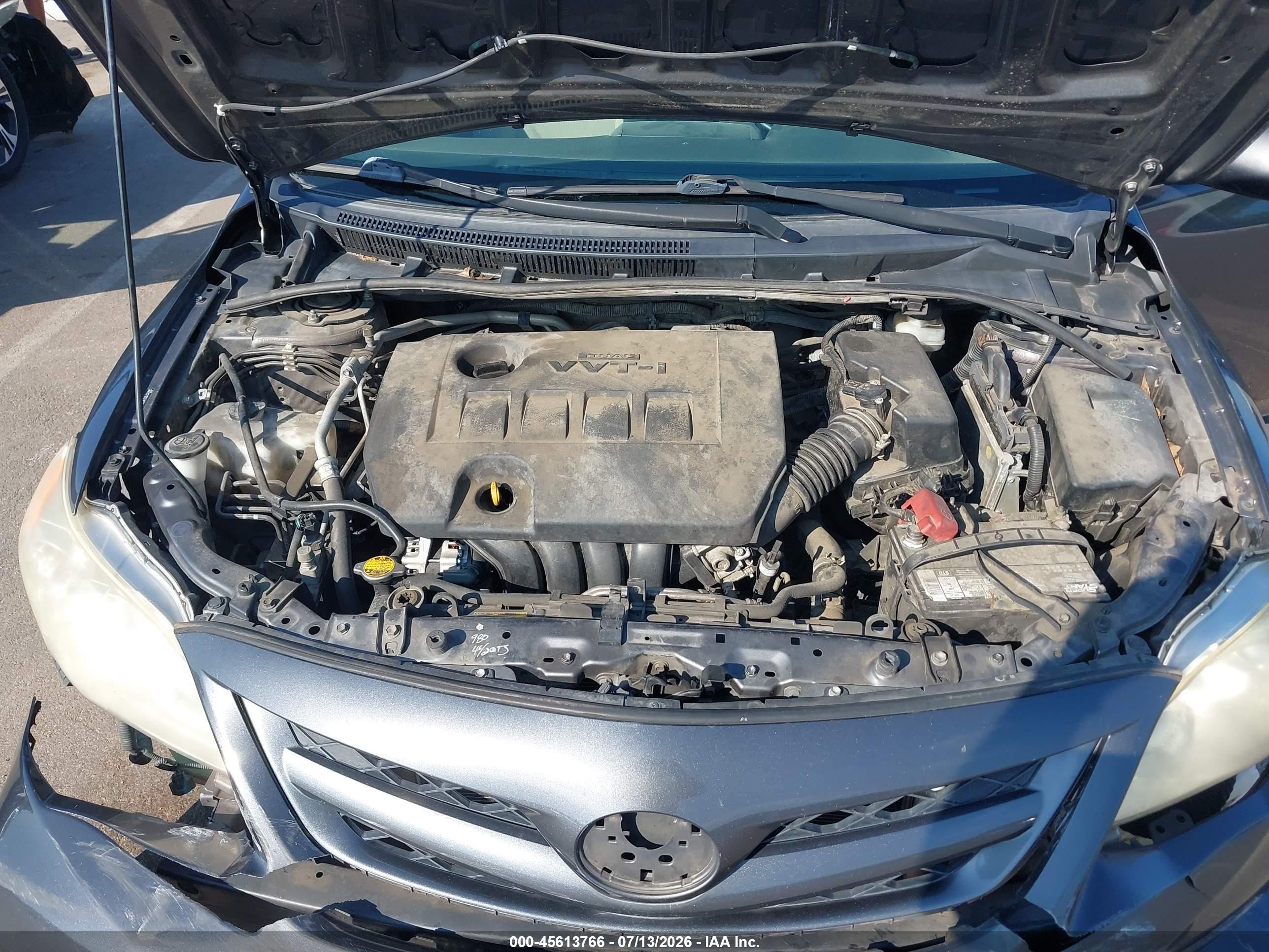 2011 Toyota Corolla Le Gray vin: JTDBU4EE2BJ097885