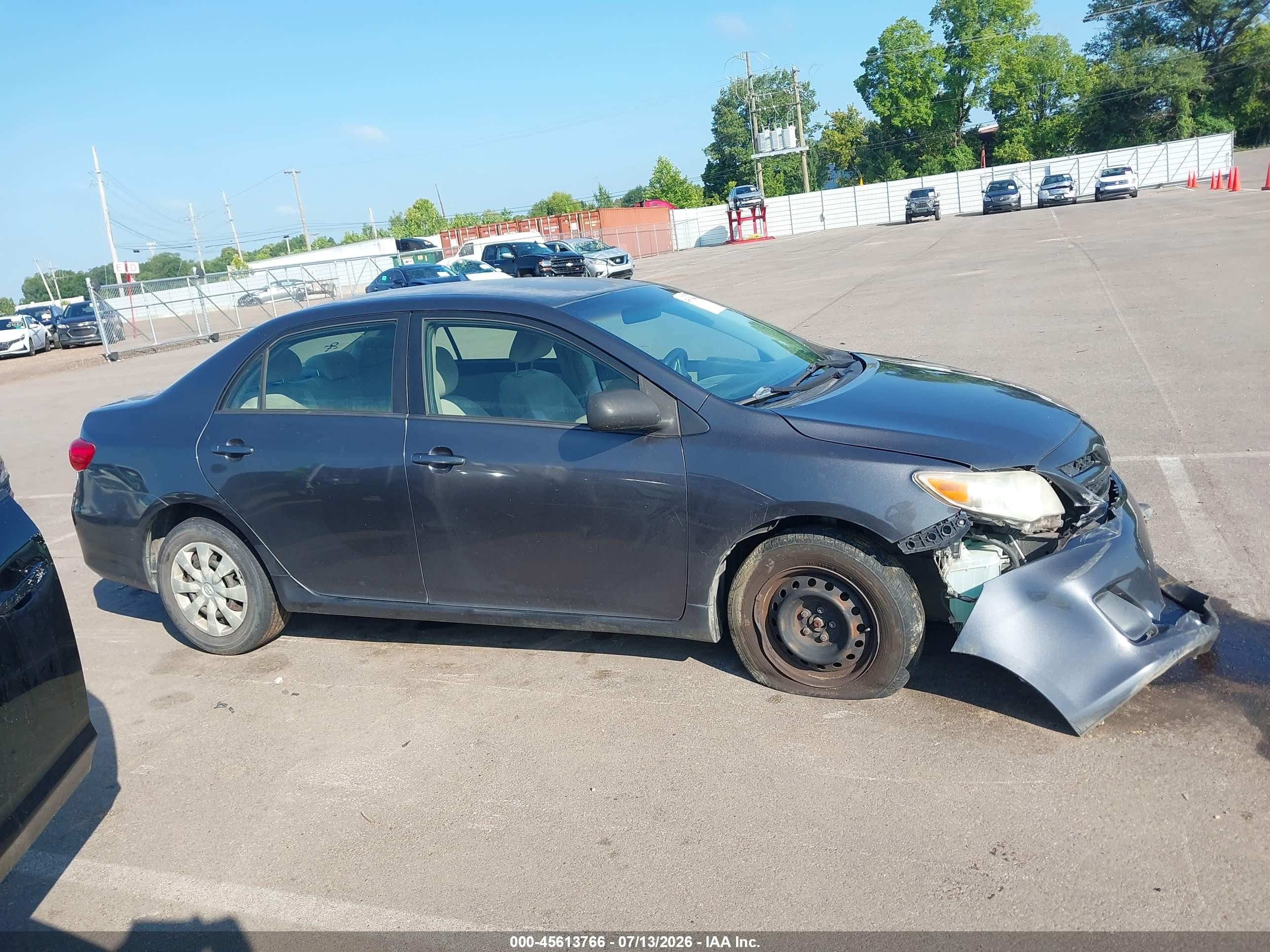 2011 Toyota Corolla Le Gray vin: JTDBU4EE2BJ097885