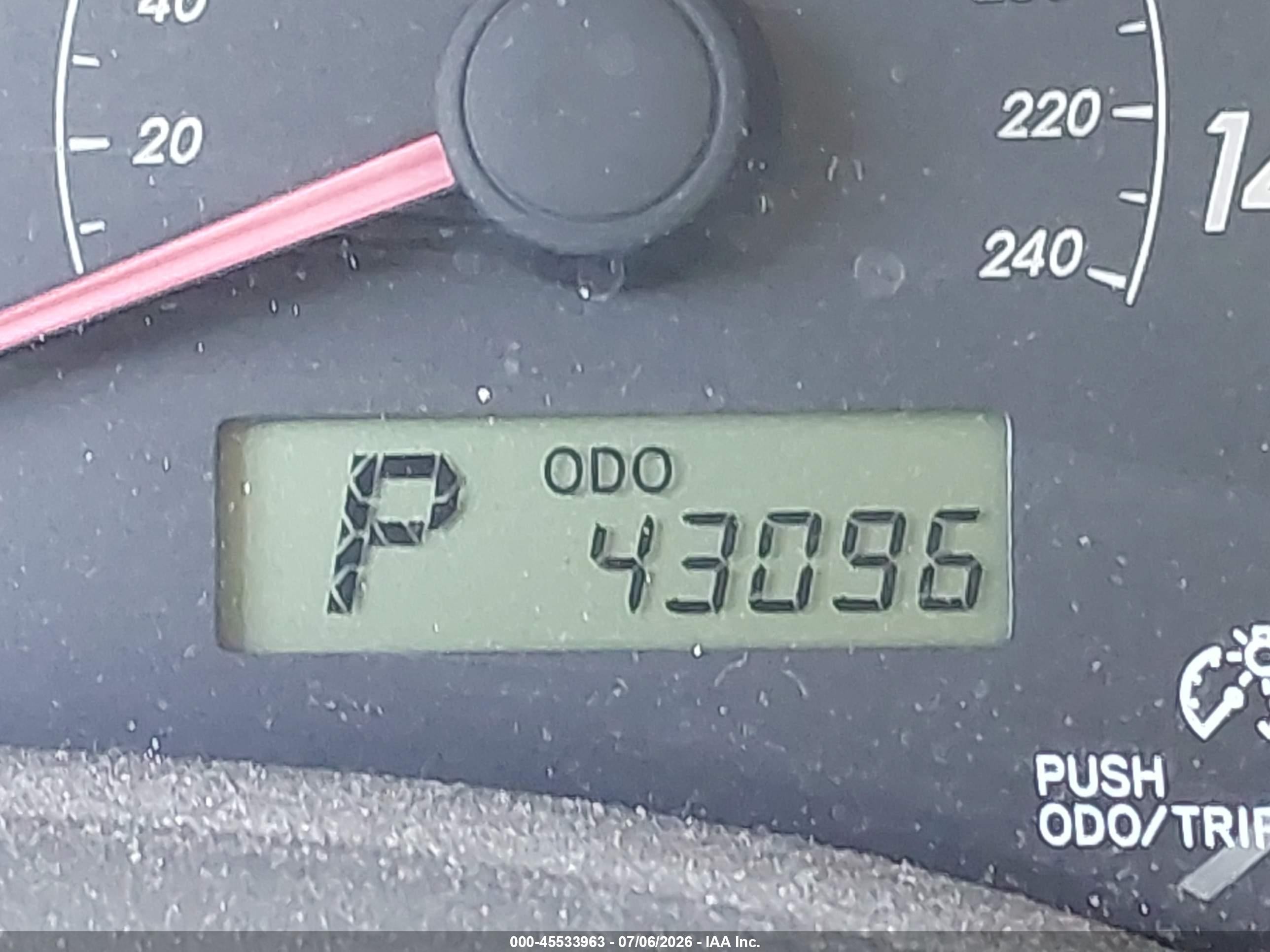 2011 Toyota Corolla Le Silver vin: JTDBU4EE2BJ101093