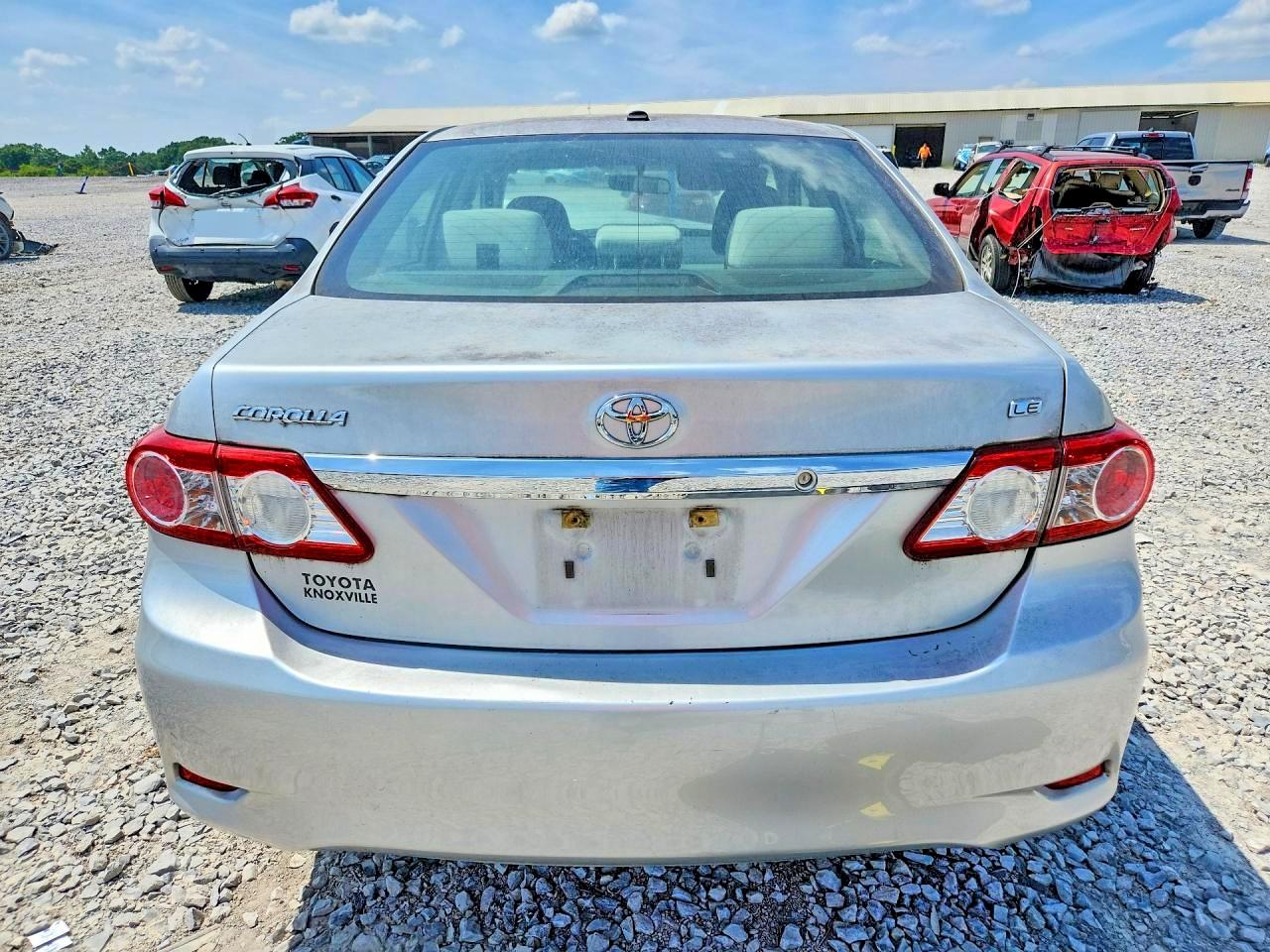 2011 Toyota Corolla Le Silver vin: JTDBU4EE2BJ103118