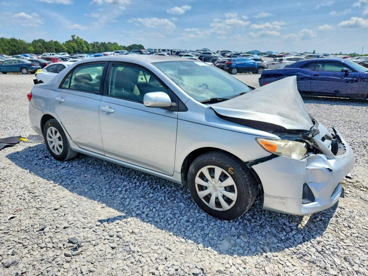 2011 Toyota Corolla Le Silver vin: JTDBU4EE2BJ103118