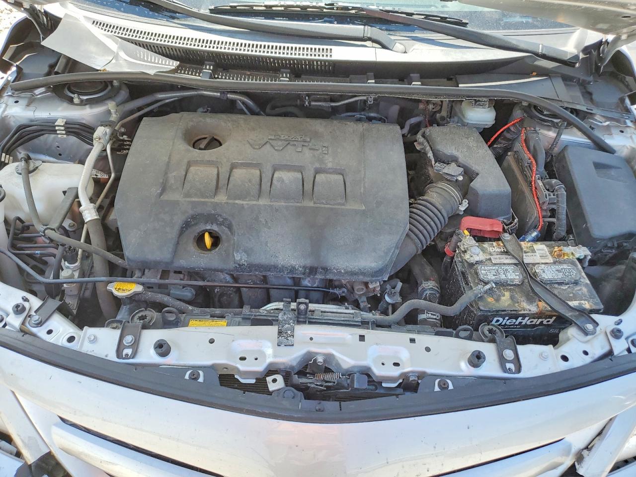 2012 Toyota Corolla L Silver vin: JTDBU4EE2C9177271