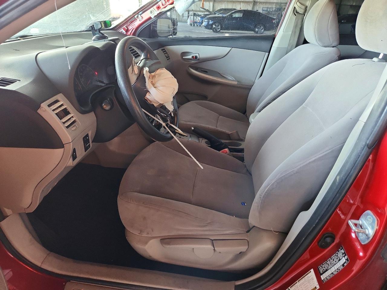 2012 Toyota Corolla Le Red vin: JTDBU4EE2C9180820