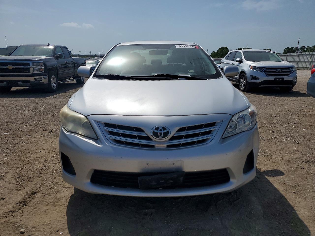 2013 Toyota Corolla Le Silver vin: JTDBU4EE2DJ117250