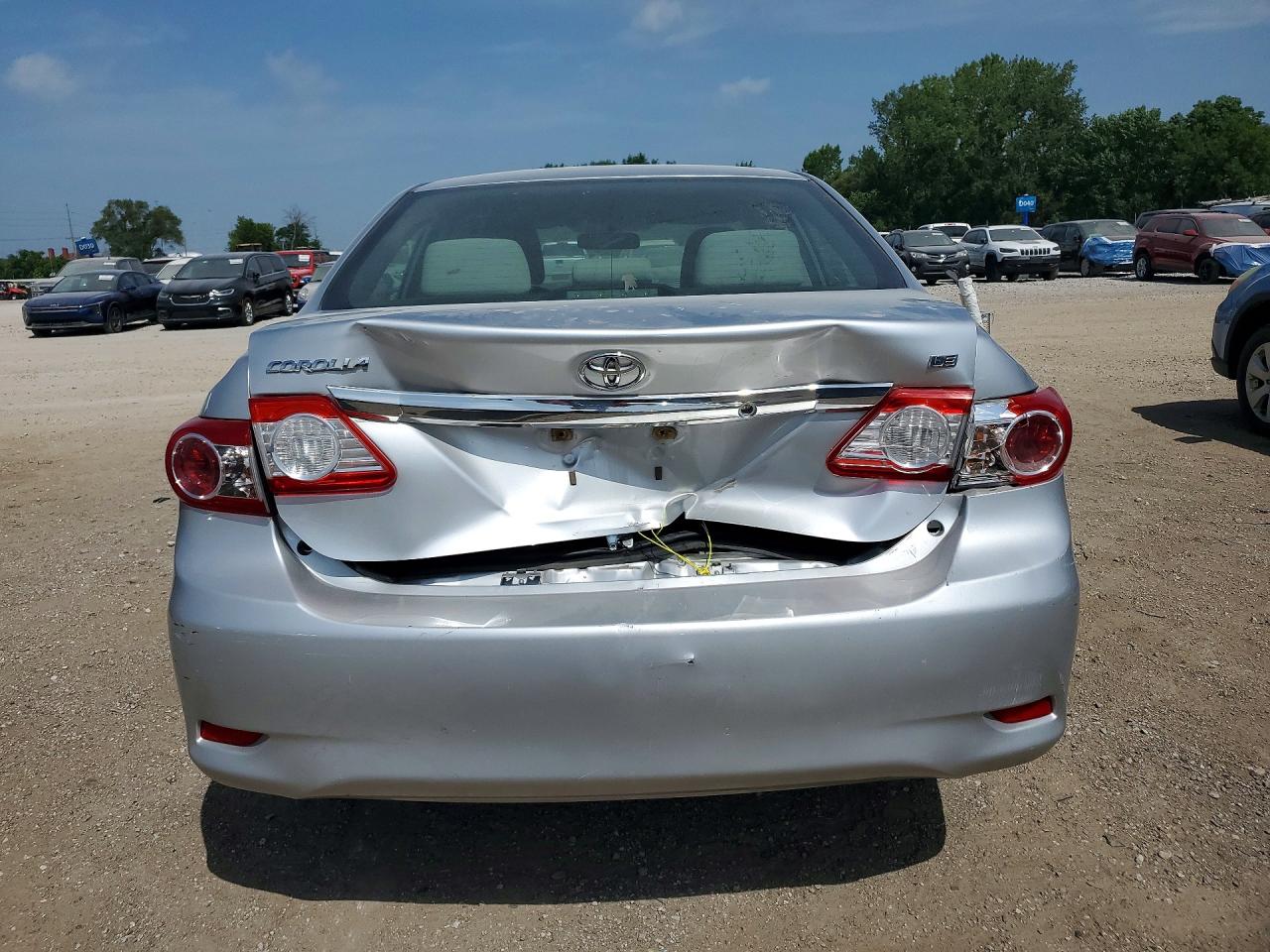 2013 Toyota Corolla Le Silver vin: JTDBU4EE2DJ117250