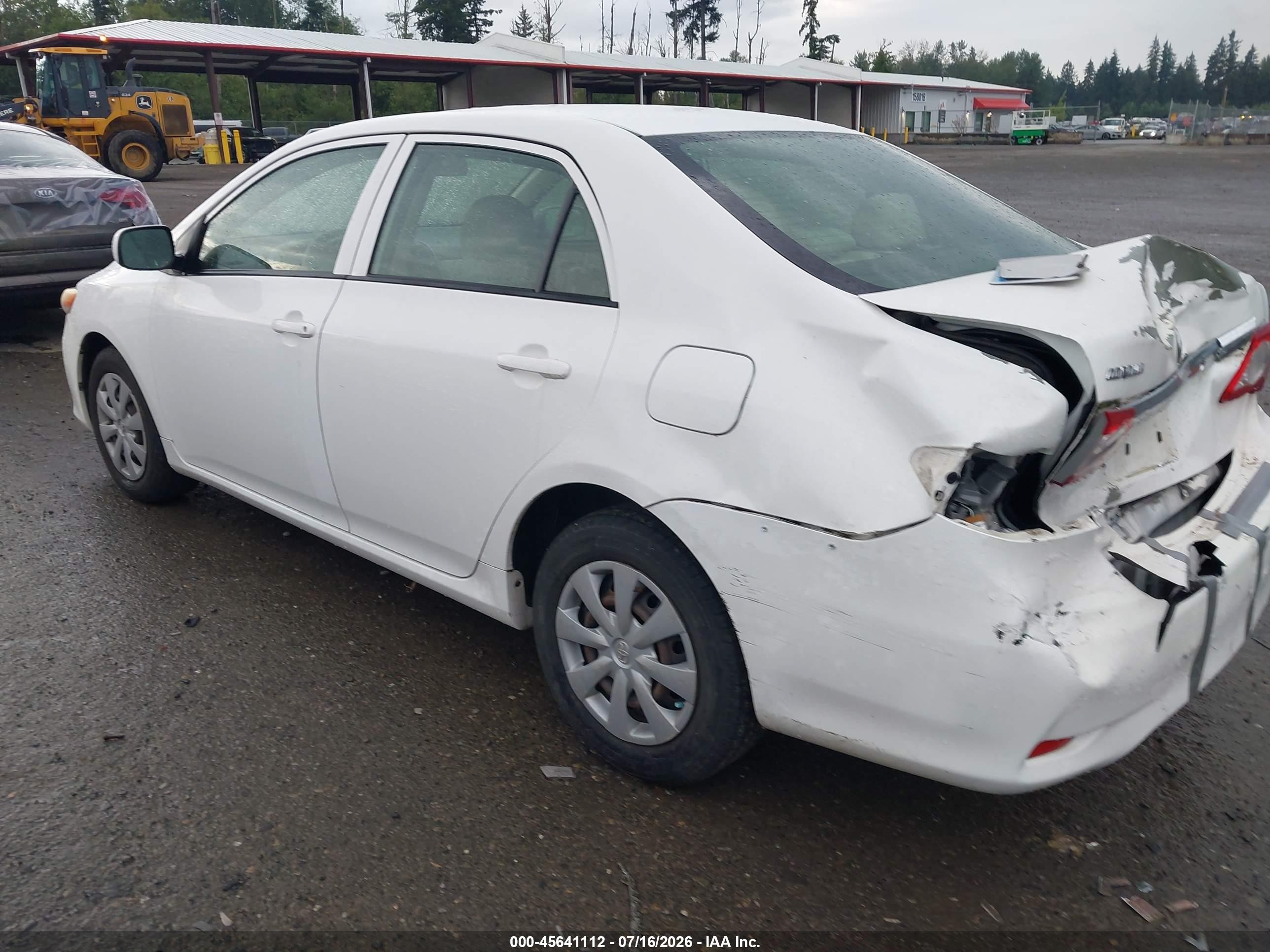 2013 Toyota Corolla L Белый vin: JTDBU4EE2DJ117295
