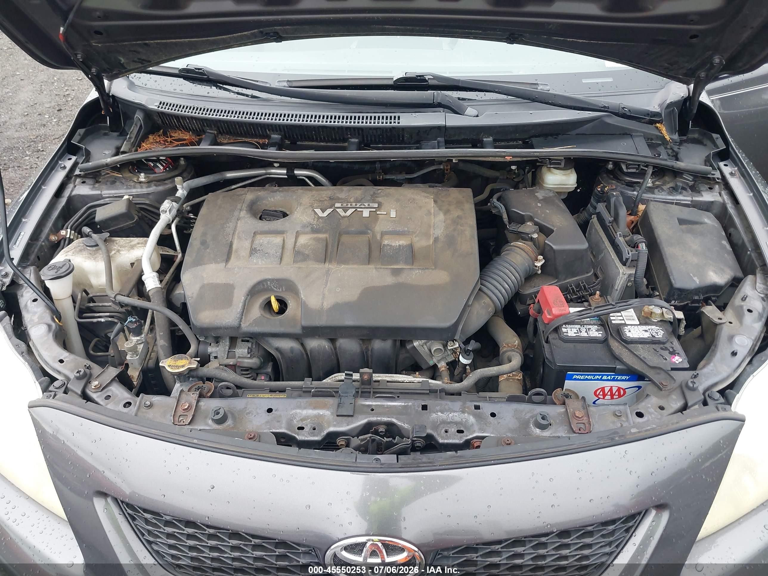 2010 Toyota Corolla Le Gray vin: JTDBU4EE3A9095126