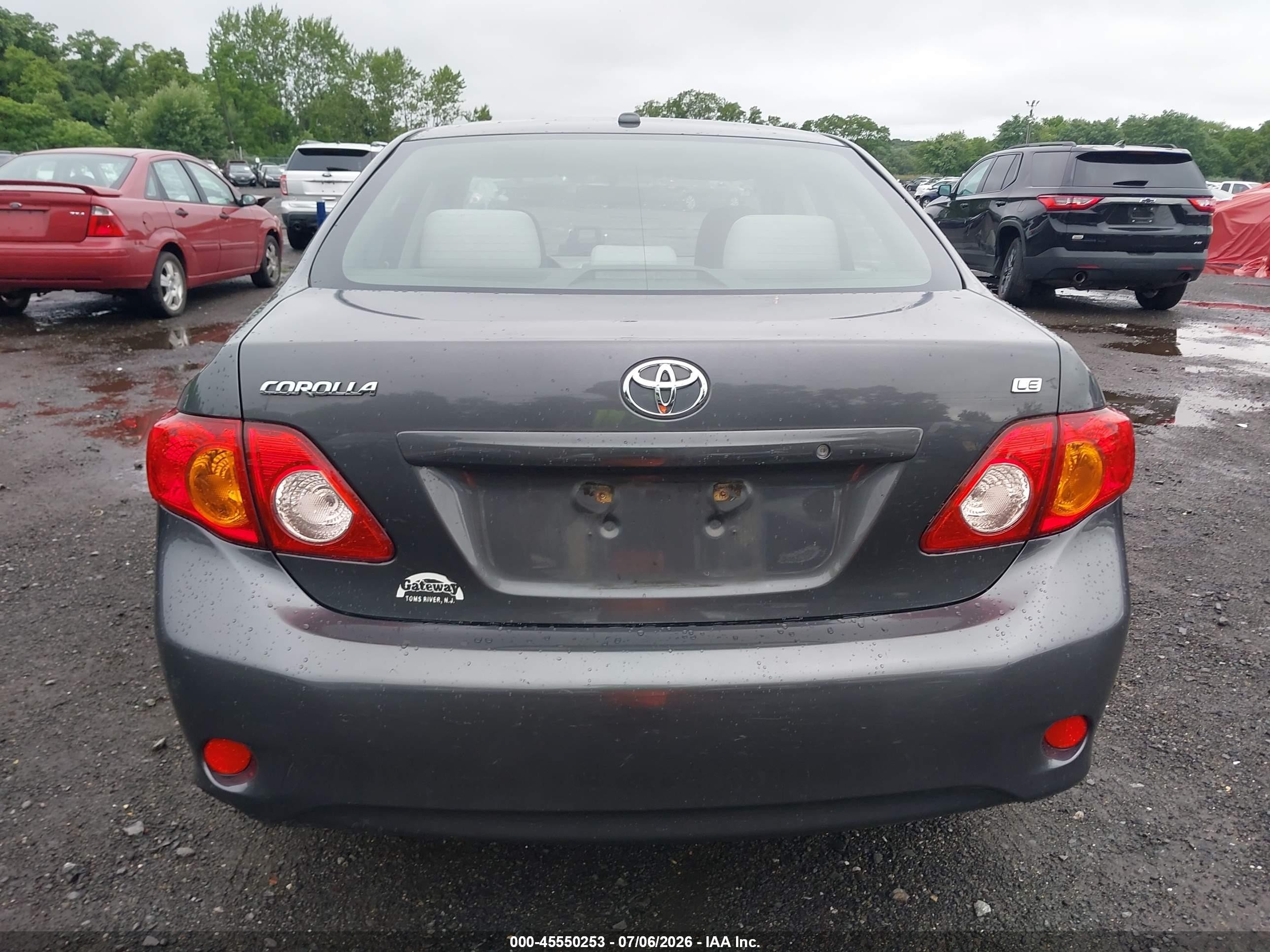 2010 Toyota Corolla Le Gray vin: JTDBU4EE3A9095126