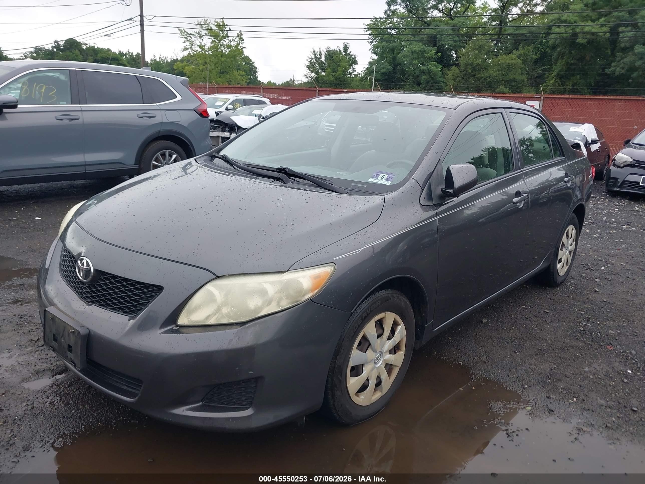 2010 Toyota Corolla Le Gray vin: JTDBU4EE3A9095126