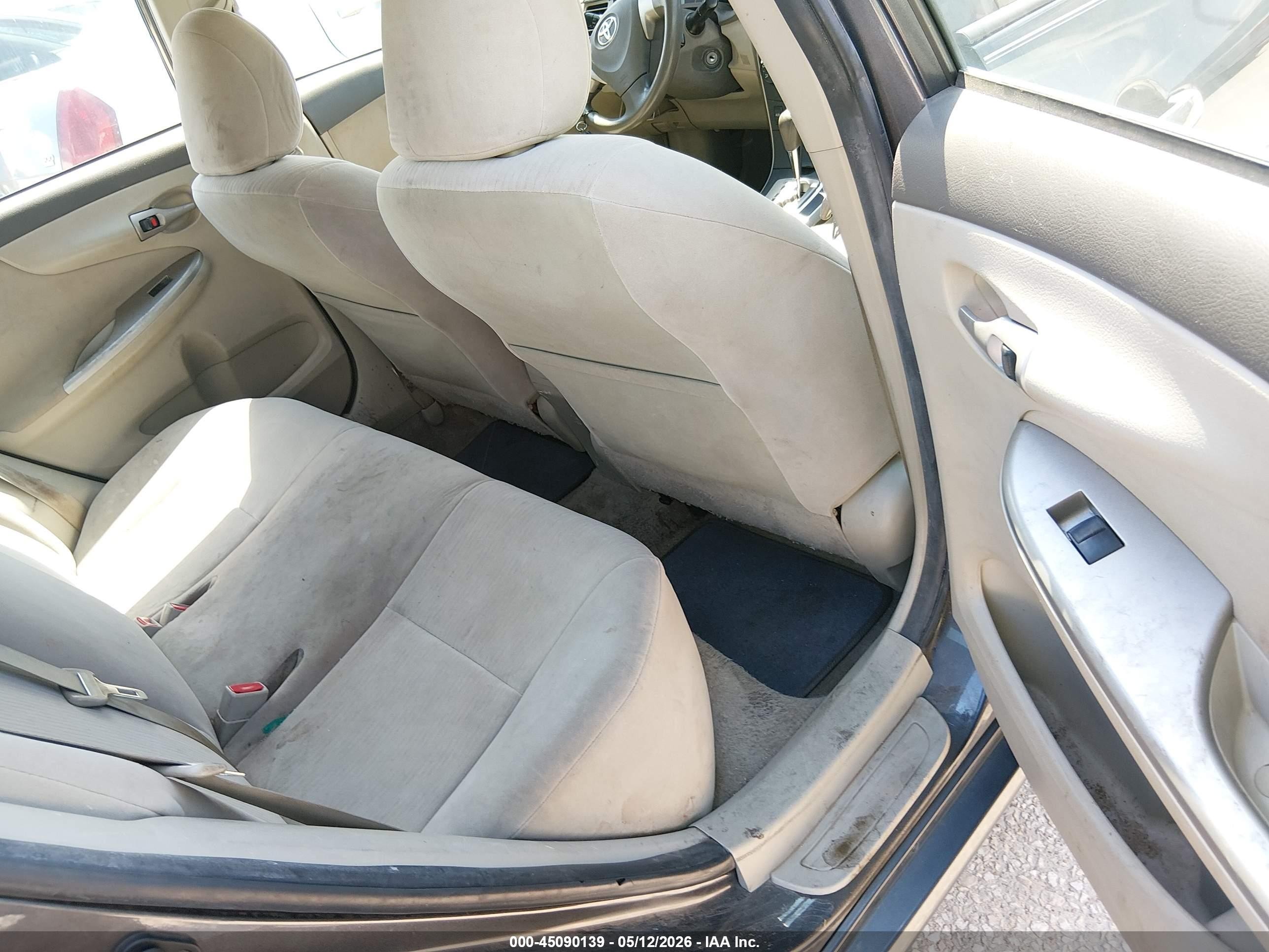 2010 Toyota Corolla Le Gray vin: JTDBU4EE3A9107839