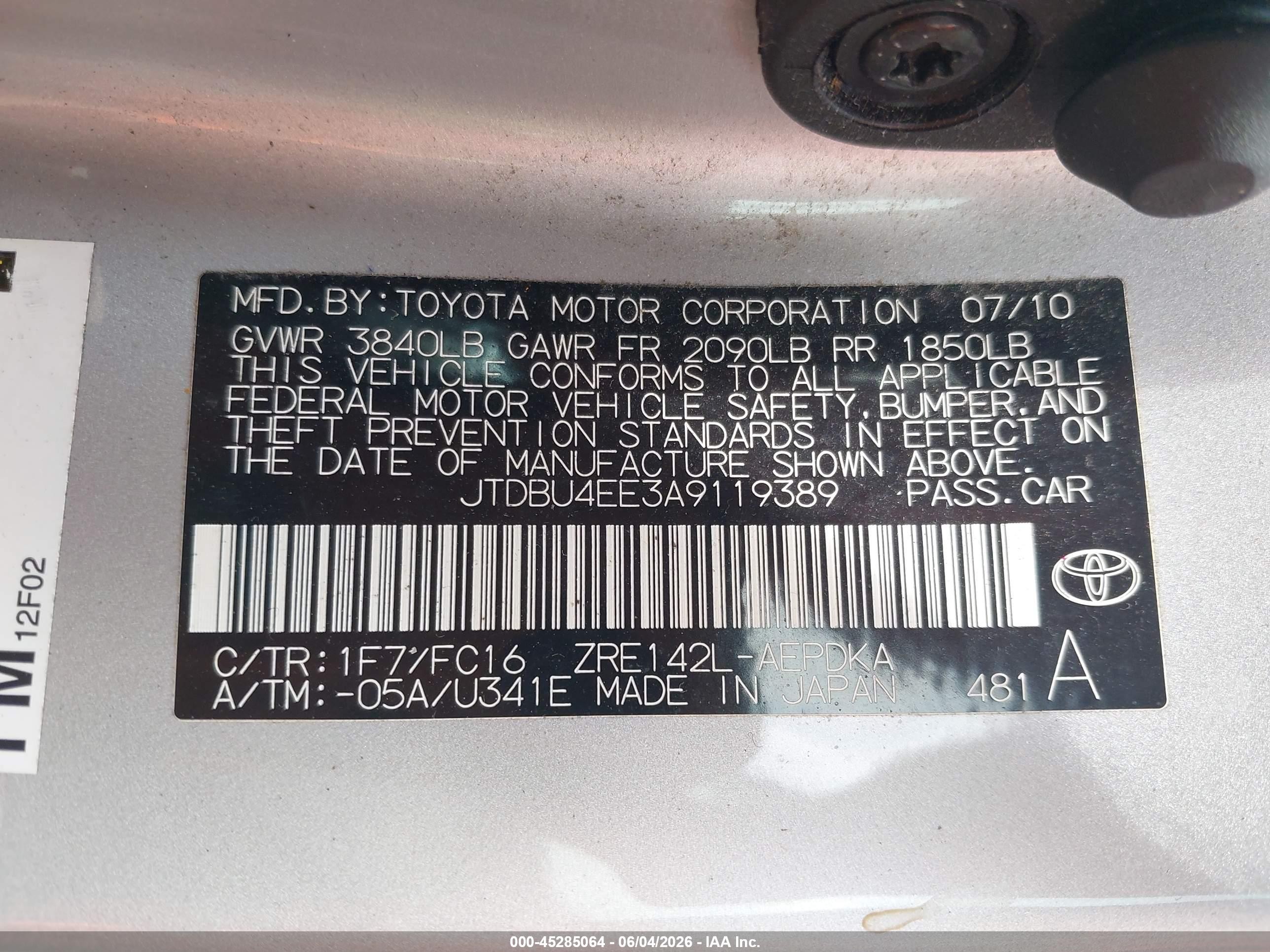 2010 Toyota Corolla Le Silver vin: JTDBU4EE3A9119389