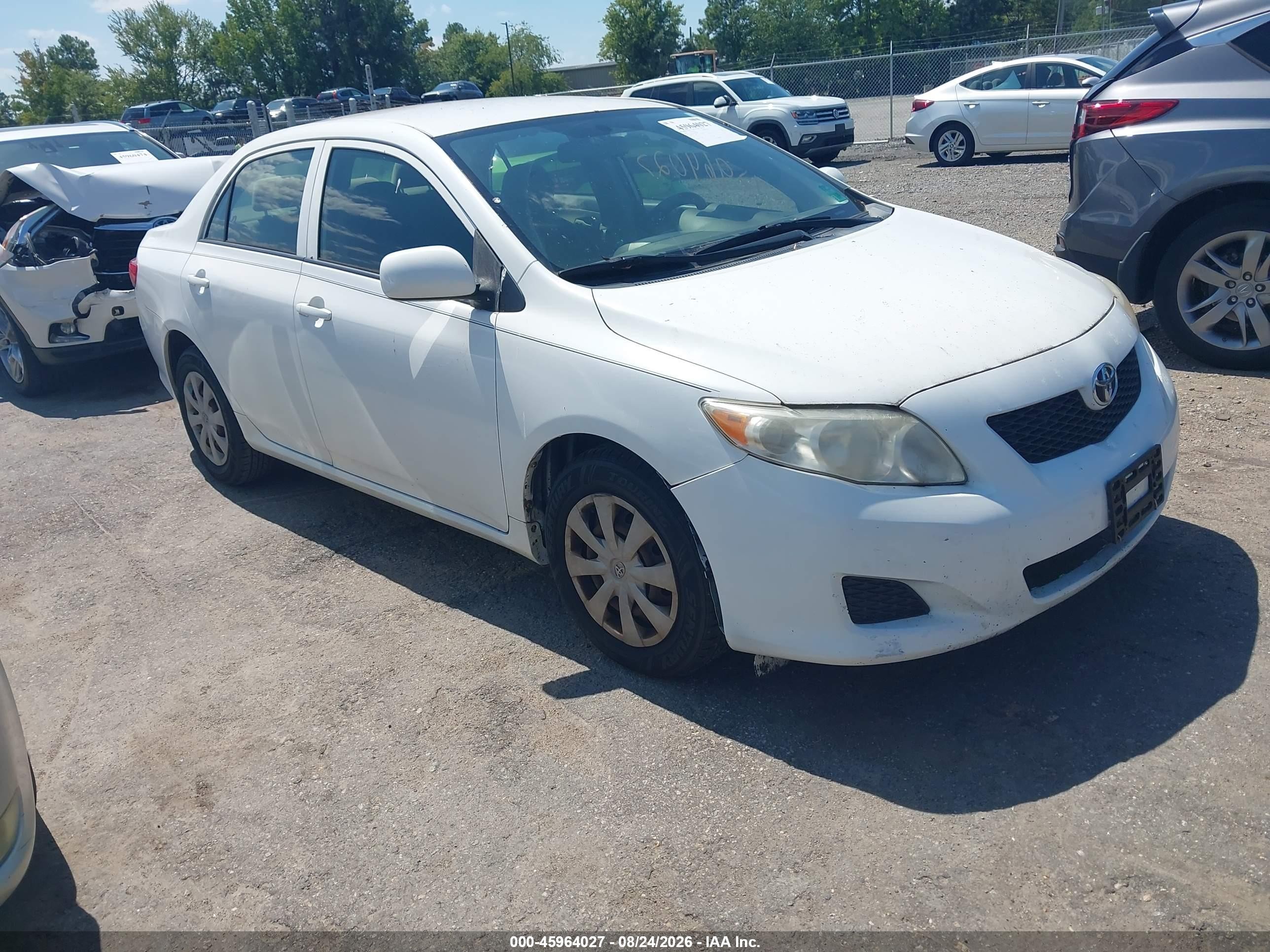 2010 Toyota Corolla Le White vin: JTDBU4EE3AJ066689