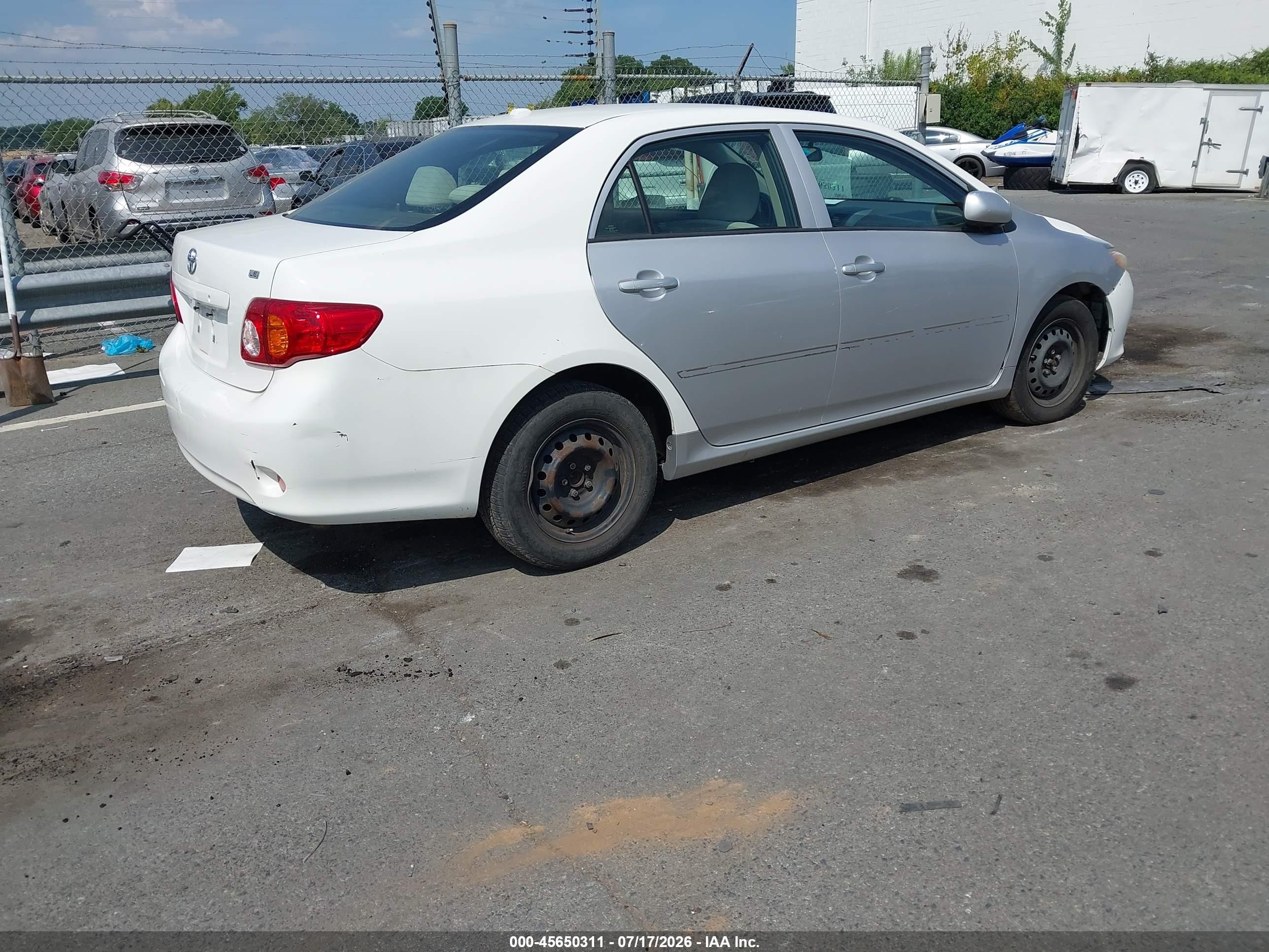 2010 Toyota Corolla Le White vin: JTDBU4EE3AJ086005