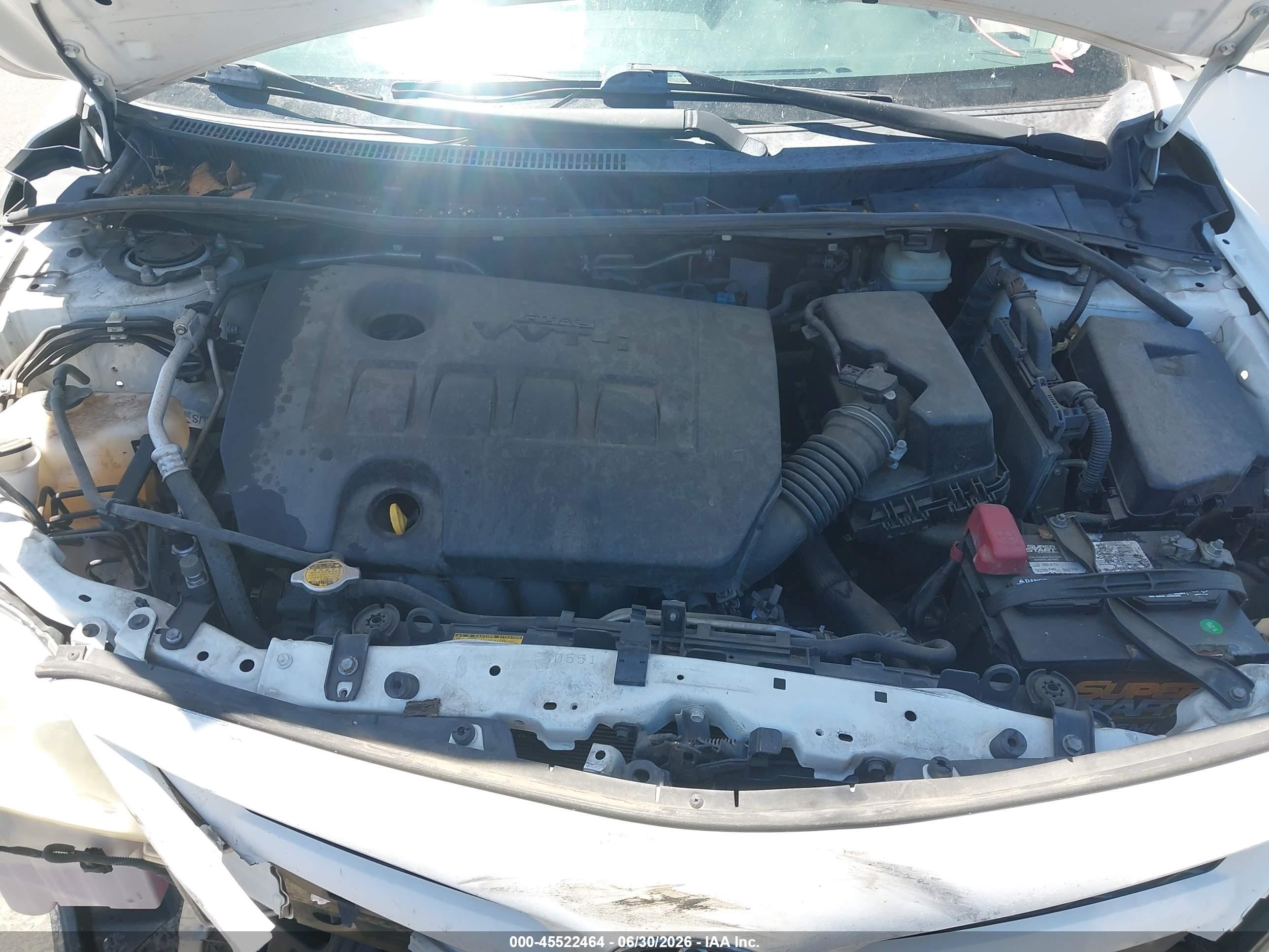 2011 Toyota Corolla Le White vin: JTDBU4EE3B9124478