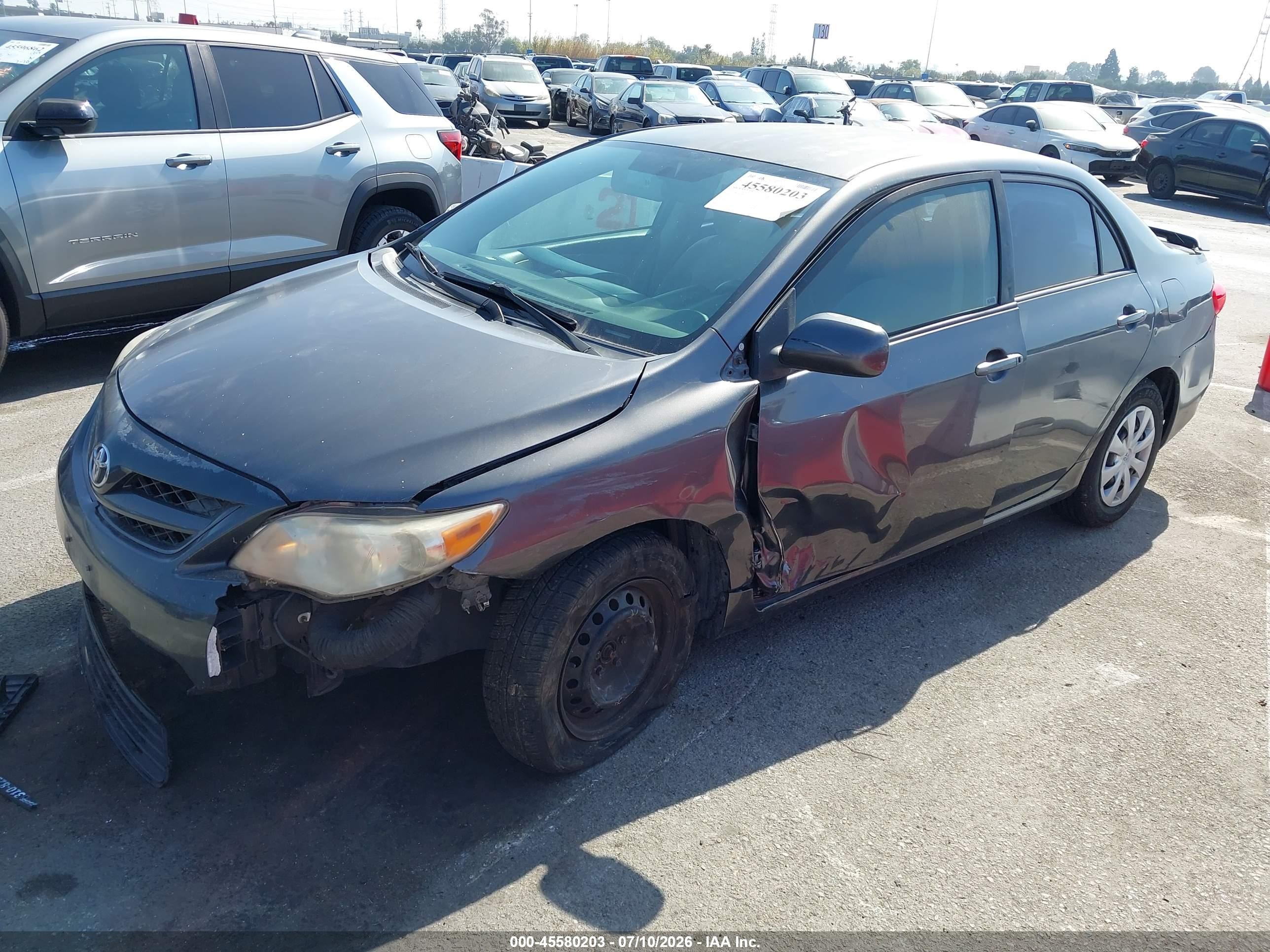 2011 Toyota Corolla Le Gray vin: JTDBU4EE3B9135786