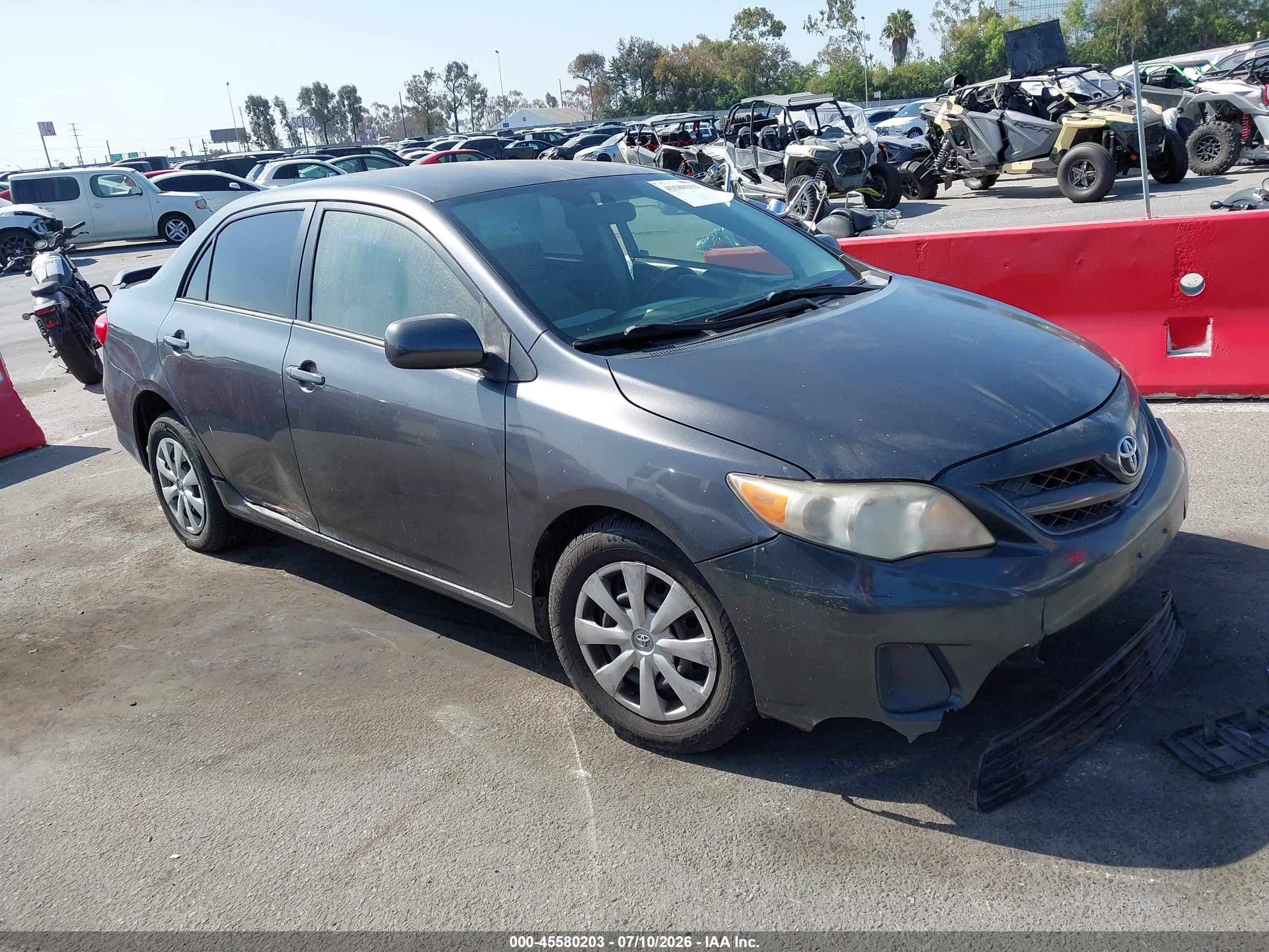 2011 Toyota Corolla Le Gray vin: JTDBU4EE3B9135786