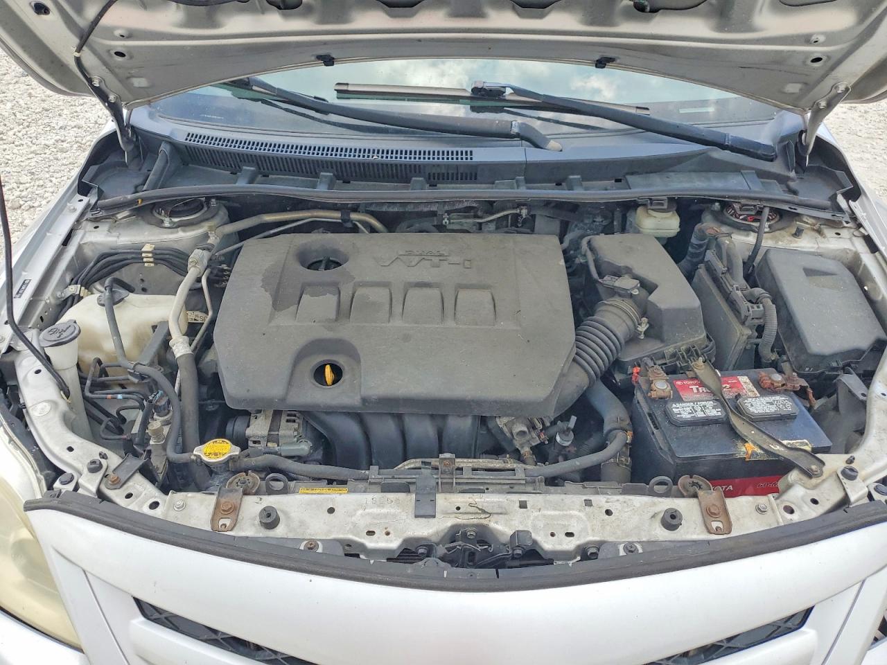 2011 Toyota Corolla Le Серебряный vin: JTDBU4EE3B9143614