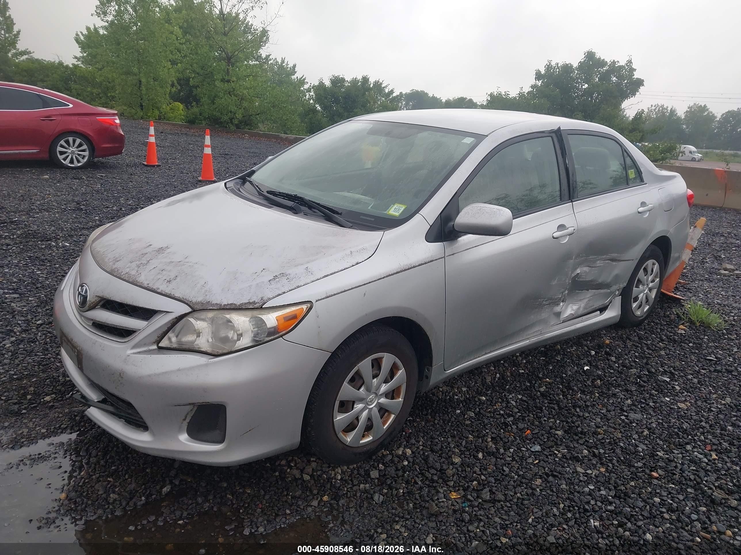 2011 Toyota Corolla Le Silver vin: JTDBU4EE3B9144679
