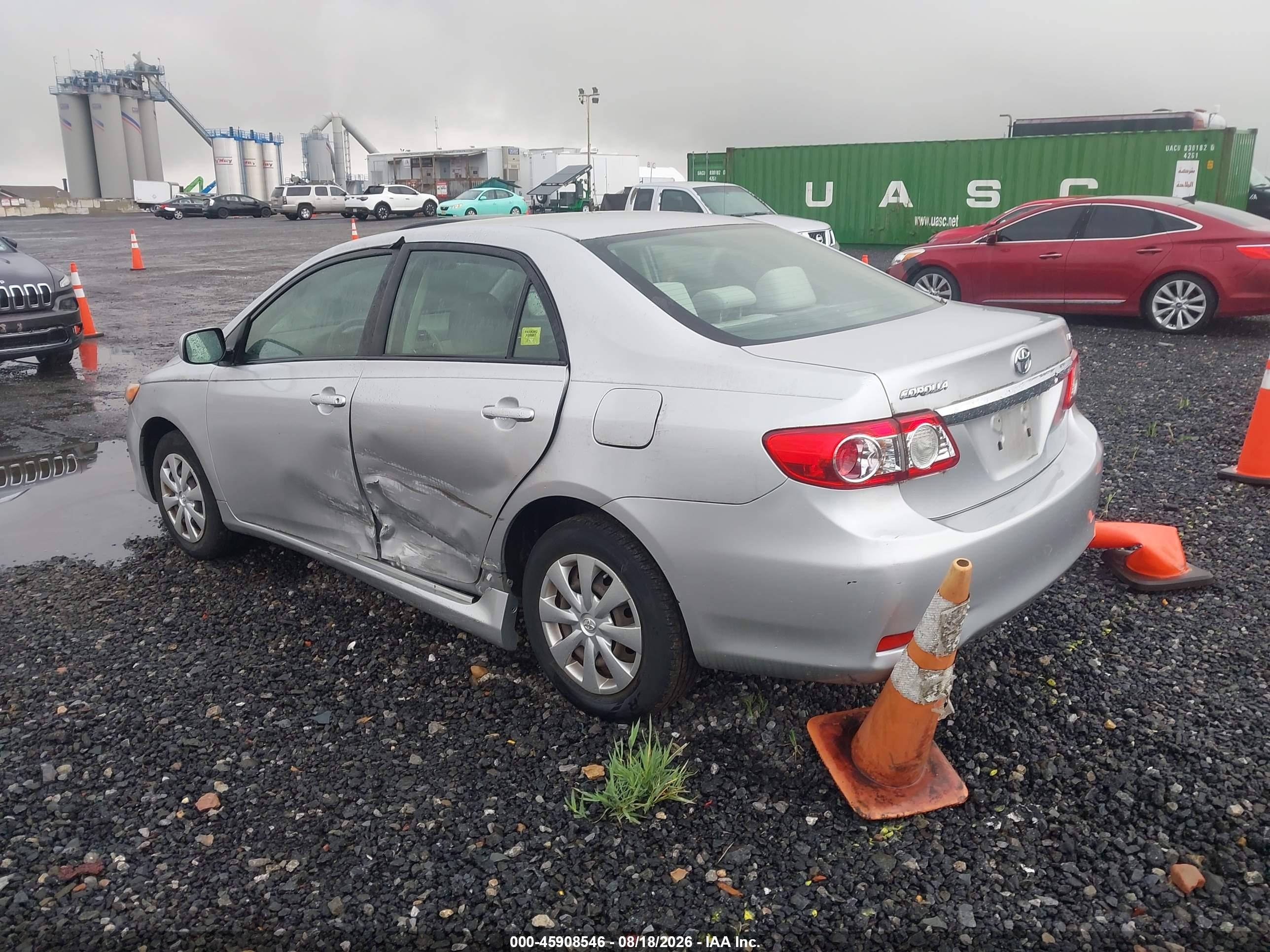 2011 Toyota Corolla Le Silver vin: JTDBU4EE3B9144679
