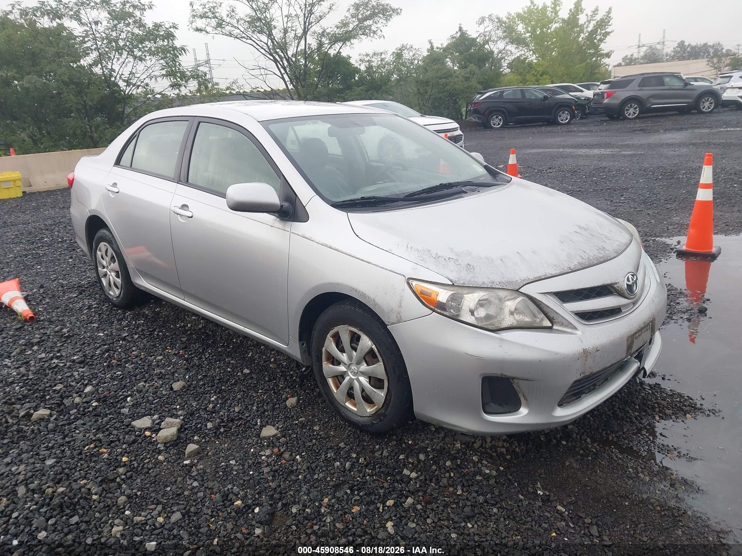 2011 Toyota Corolla Le Silver vin: JTDBU4EE3B9144679