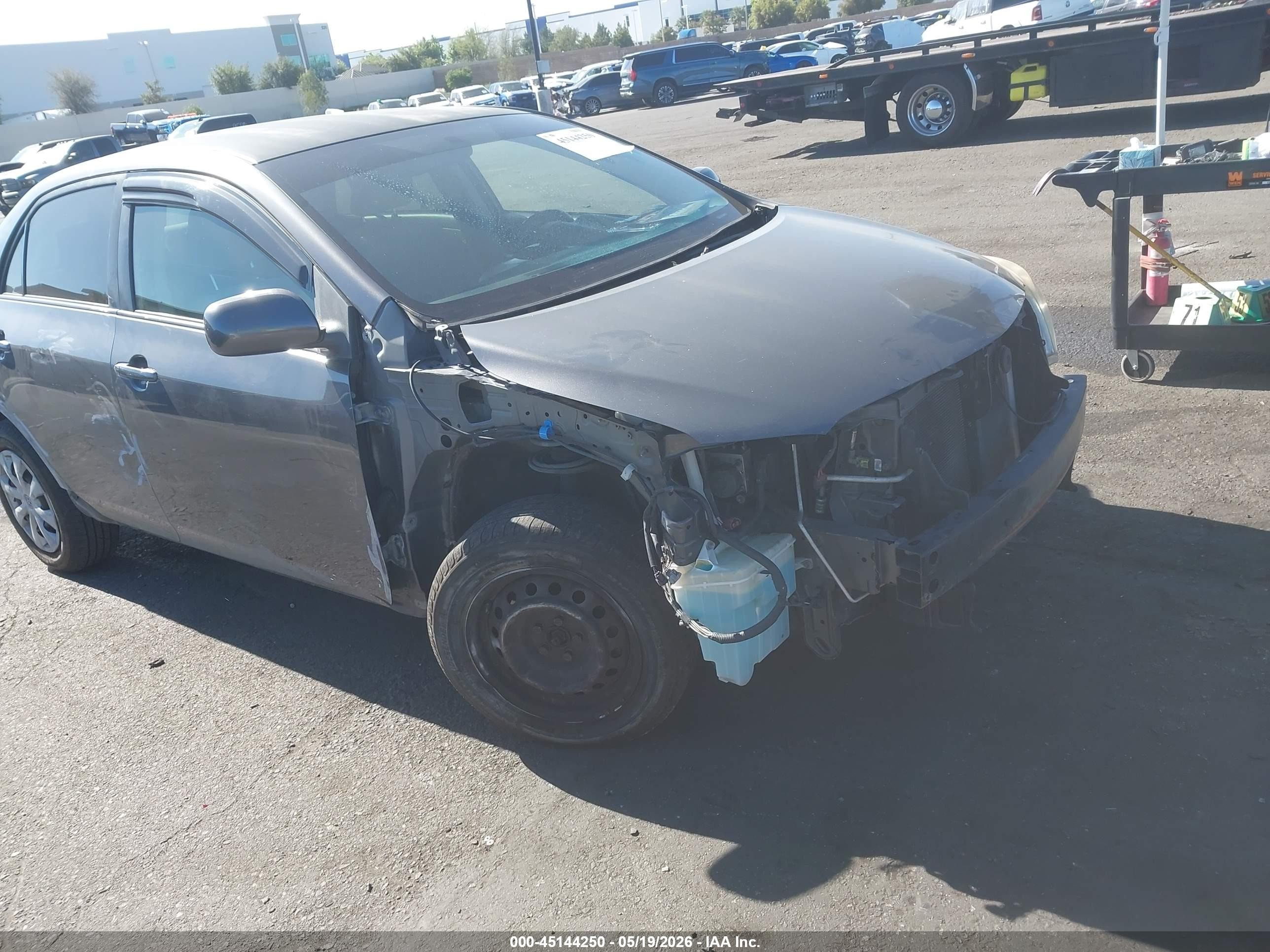 2011 Toyota Corolla Le Gray vin: JTDBU4EE3B9165449