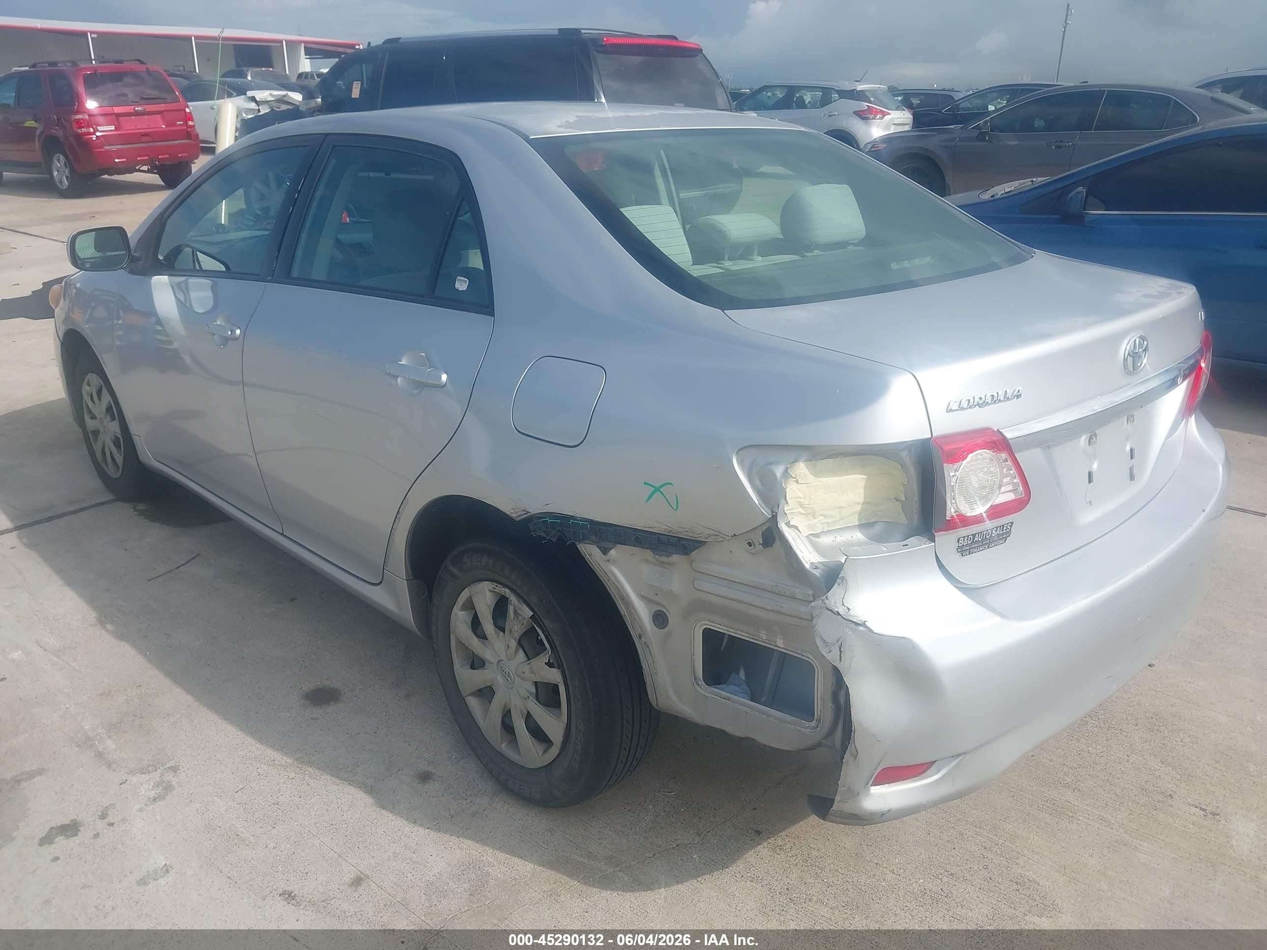 2011 Toyota Corolla Le Gray vin: JTDBU4EE3BJ090895