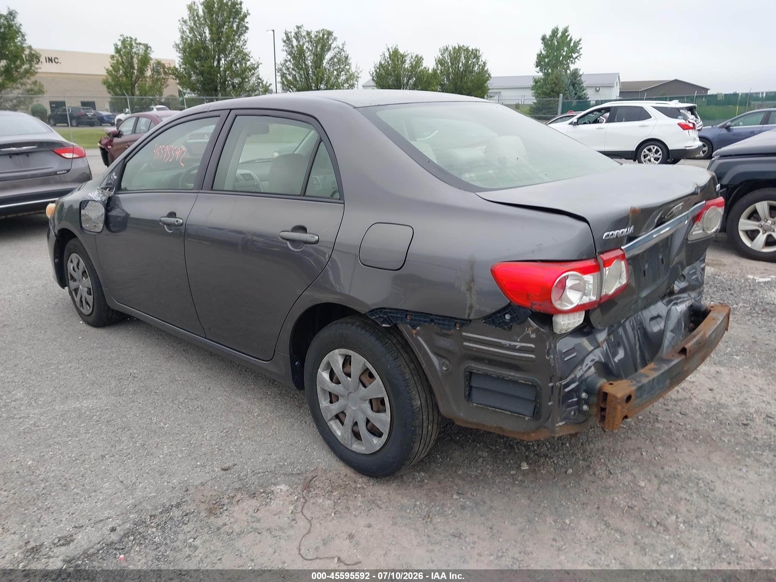2011 Toyota Corolla Le Gray vin: JTDBU4EE3BJ096017