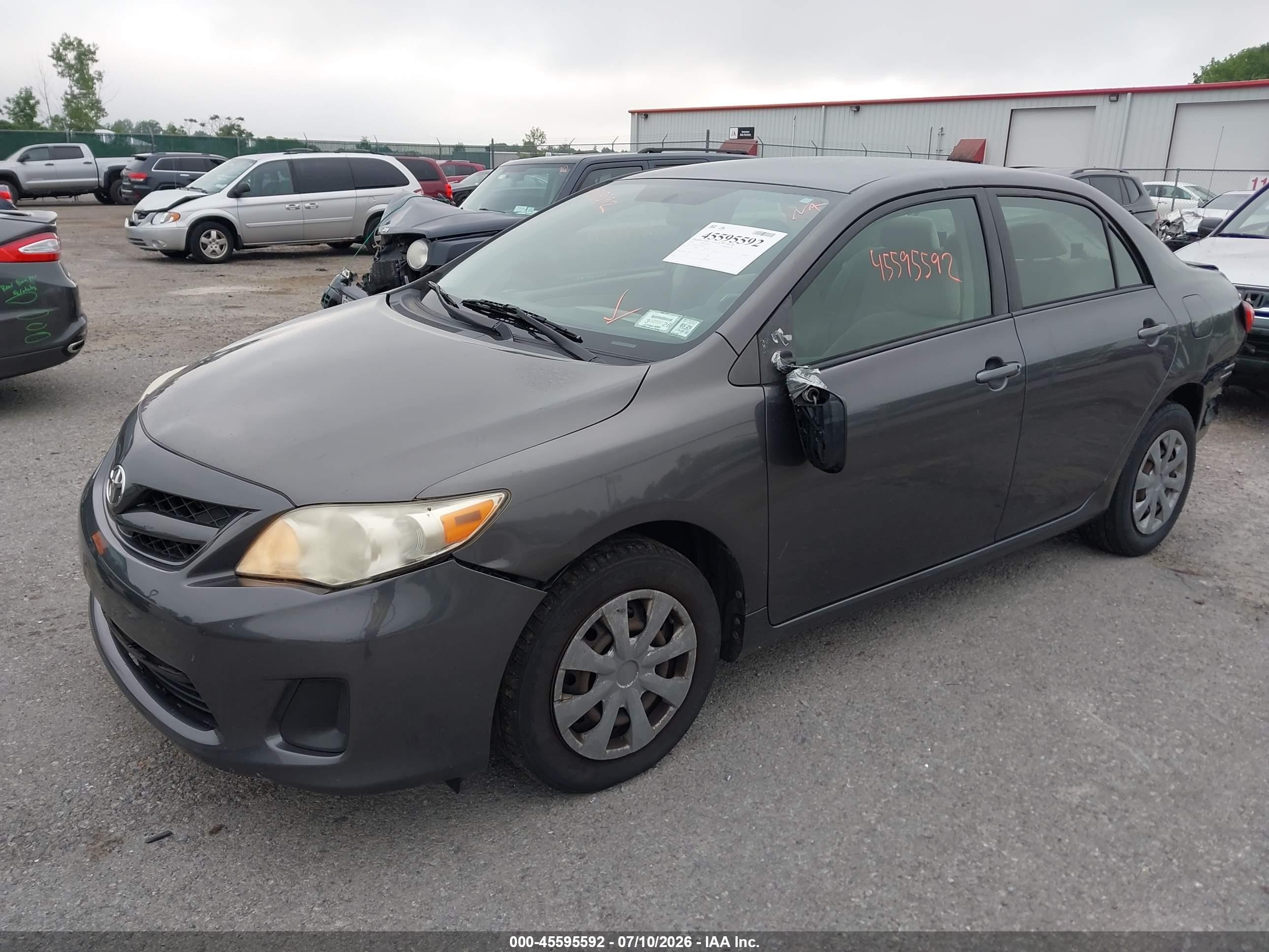 2011 Toyota Corolla Le Gray vin: JTDBU4EE3BJ096017
