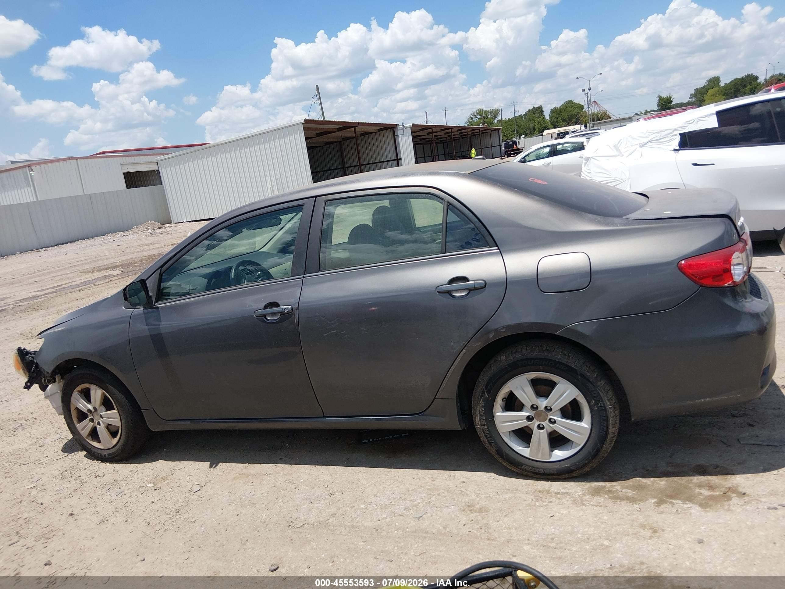 2011 Toyota Corolla Le Gray vin: JTDBU4EE3BJ098317