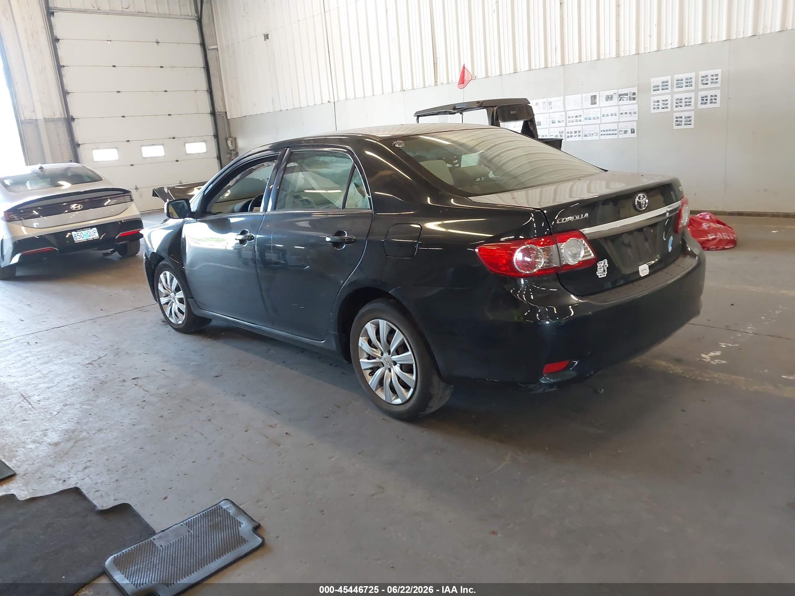2013 Toyota Corolla Le Черный vin: JTDBU4EE3DJ116639