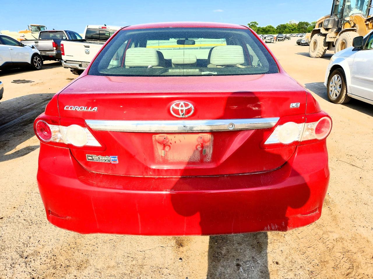 2013 Toyota Corolla Le Red vin: JTDBU4EE3DJ119556