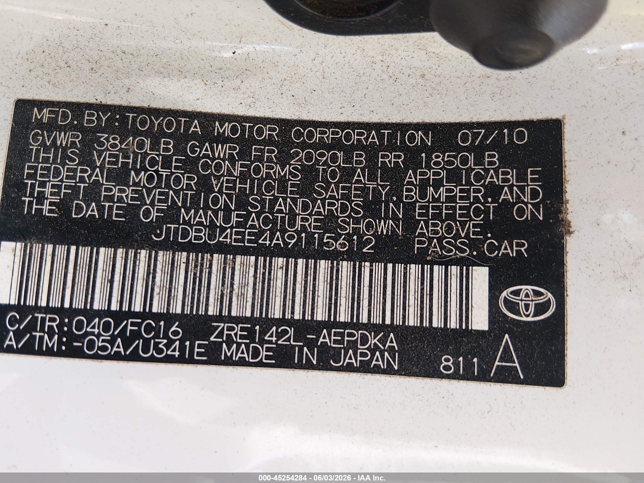 2010 Toyota Corolla Le White vin: JTDBU4EE4A9115612