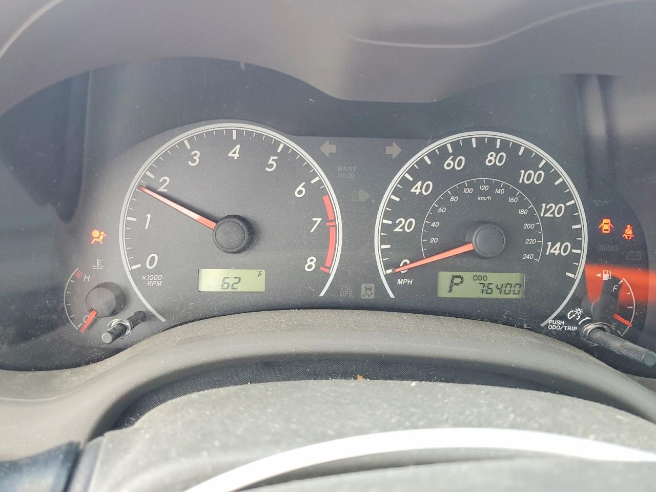 2010 Toyota Corolla Le Red vin: JTDBU4EE4AJ070539