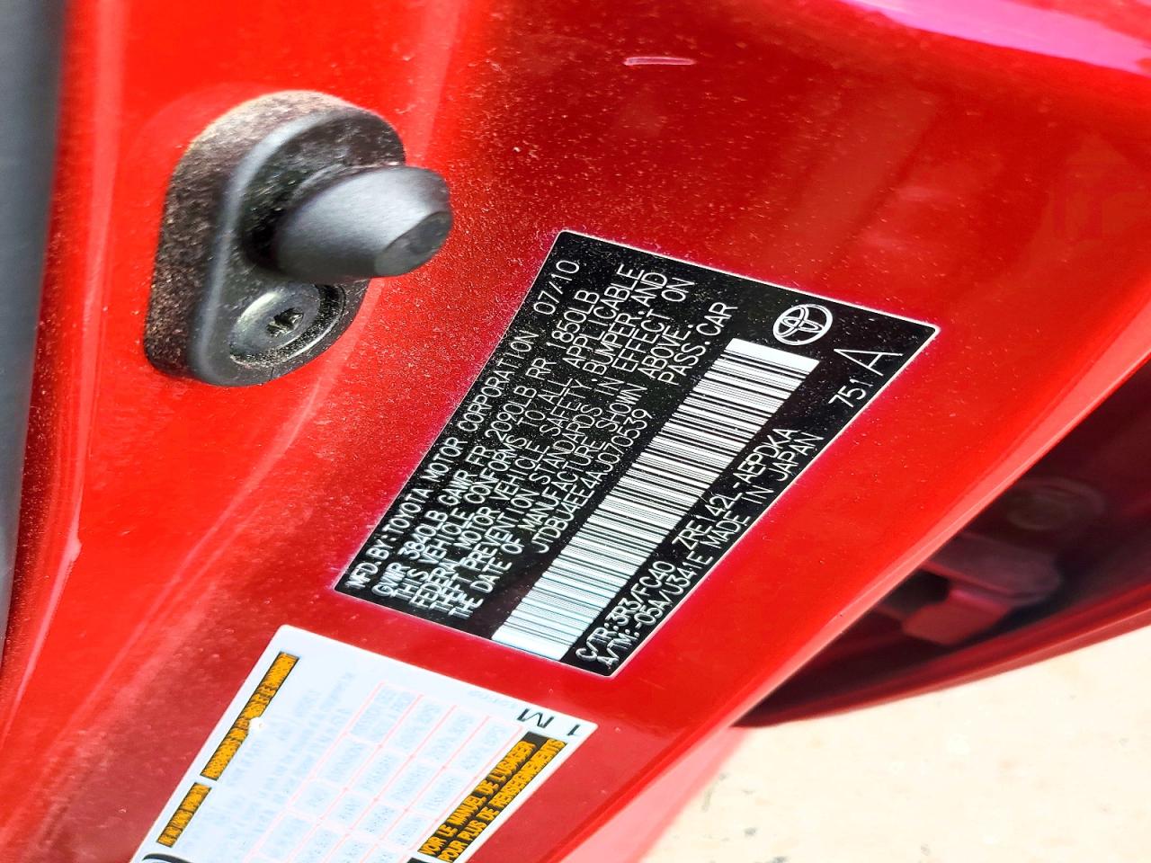 2010 Toyota Corolla Le Red vin: JTDBU4EE4AJ070539