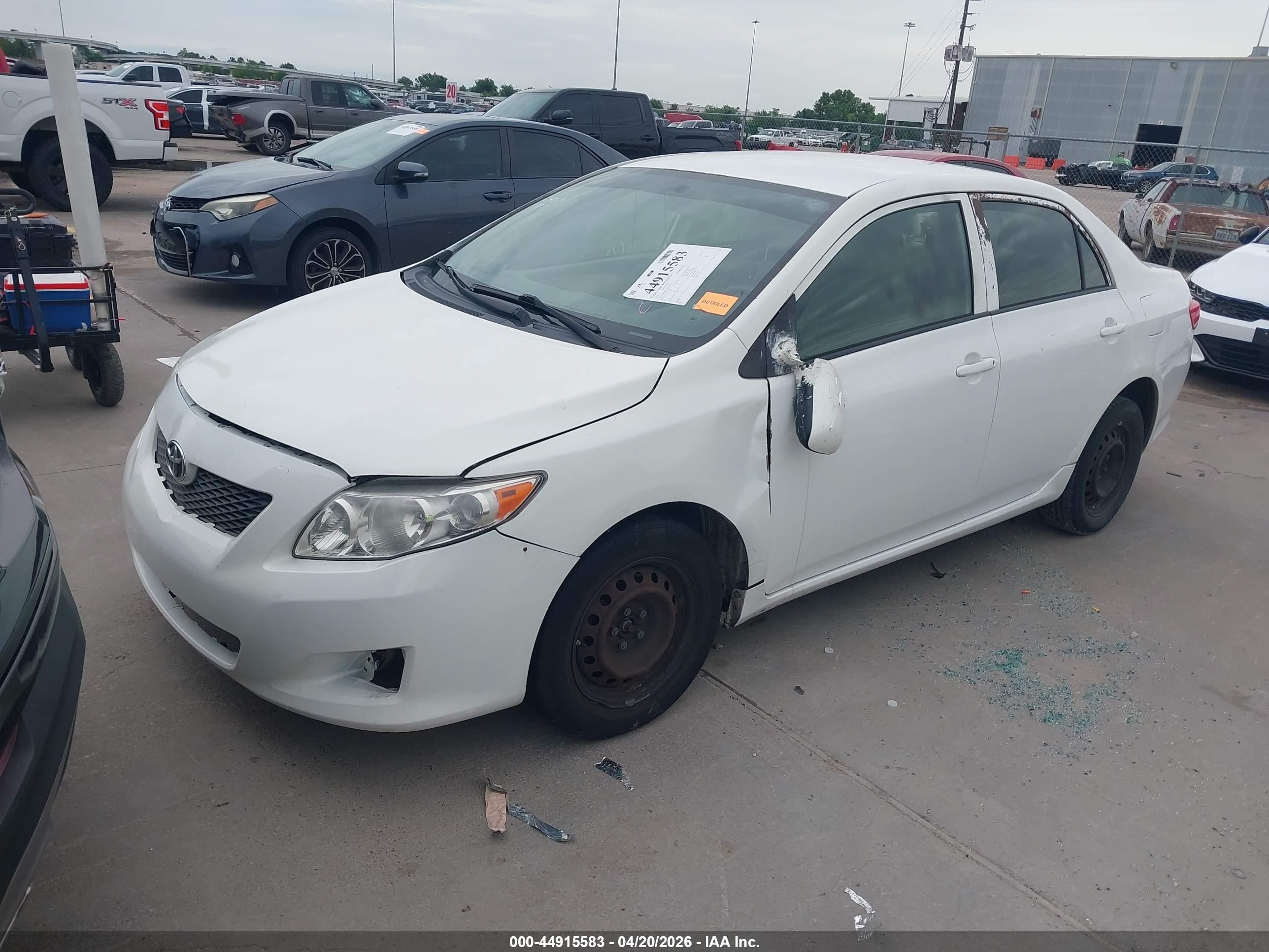 2010 Toyota Corolla Le White vin: JTDBU4EE4AJ077894