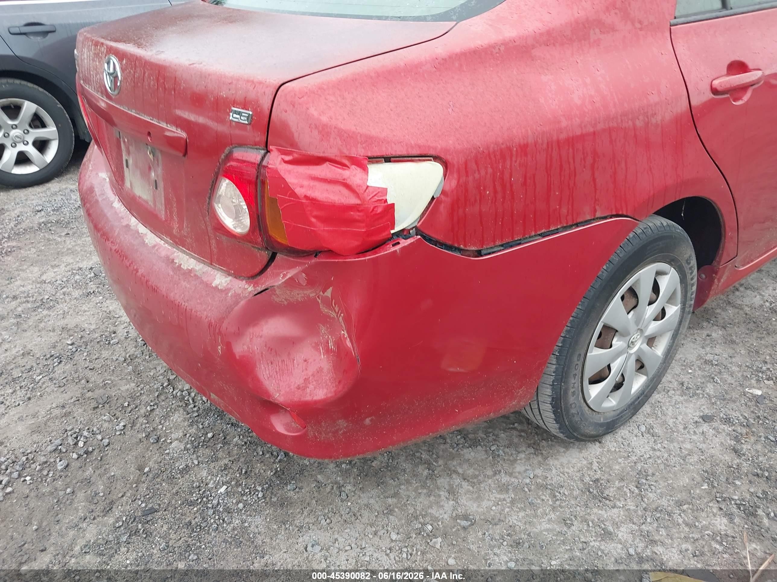 2010 Toyota Corolla Le Maroon vin: JTDBU4EE4AJ078186