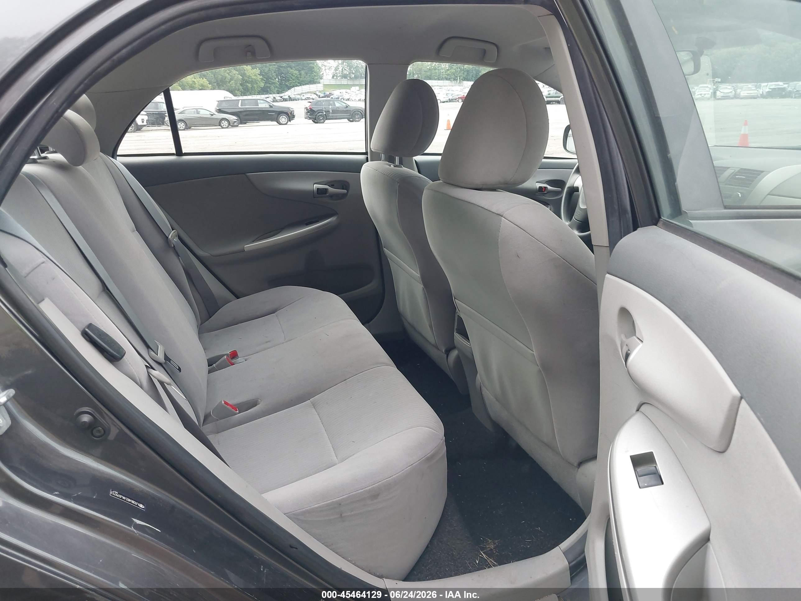 2010 Toyota Corolla Le Gray vin: JTDBU4EE4AJ079712