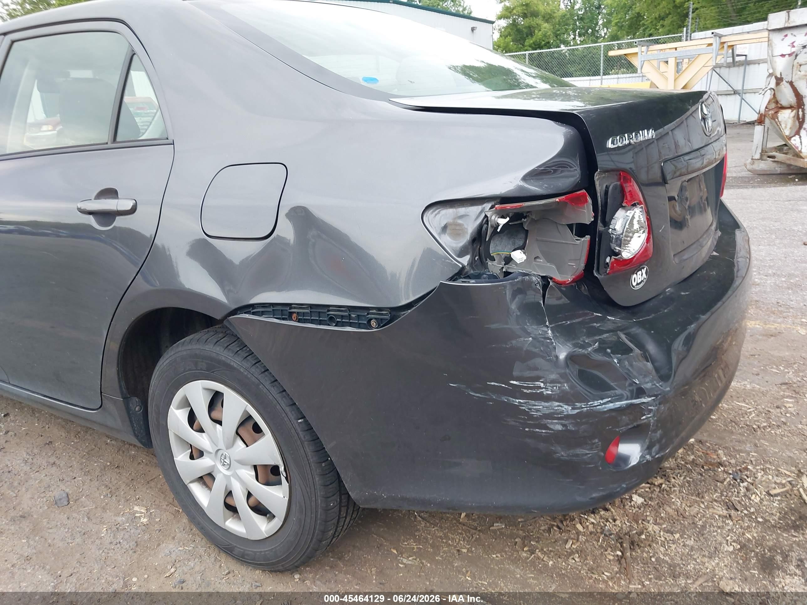 2010 Toyota Corolla Le Gray vin: JTDBU4EE4AJ079712