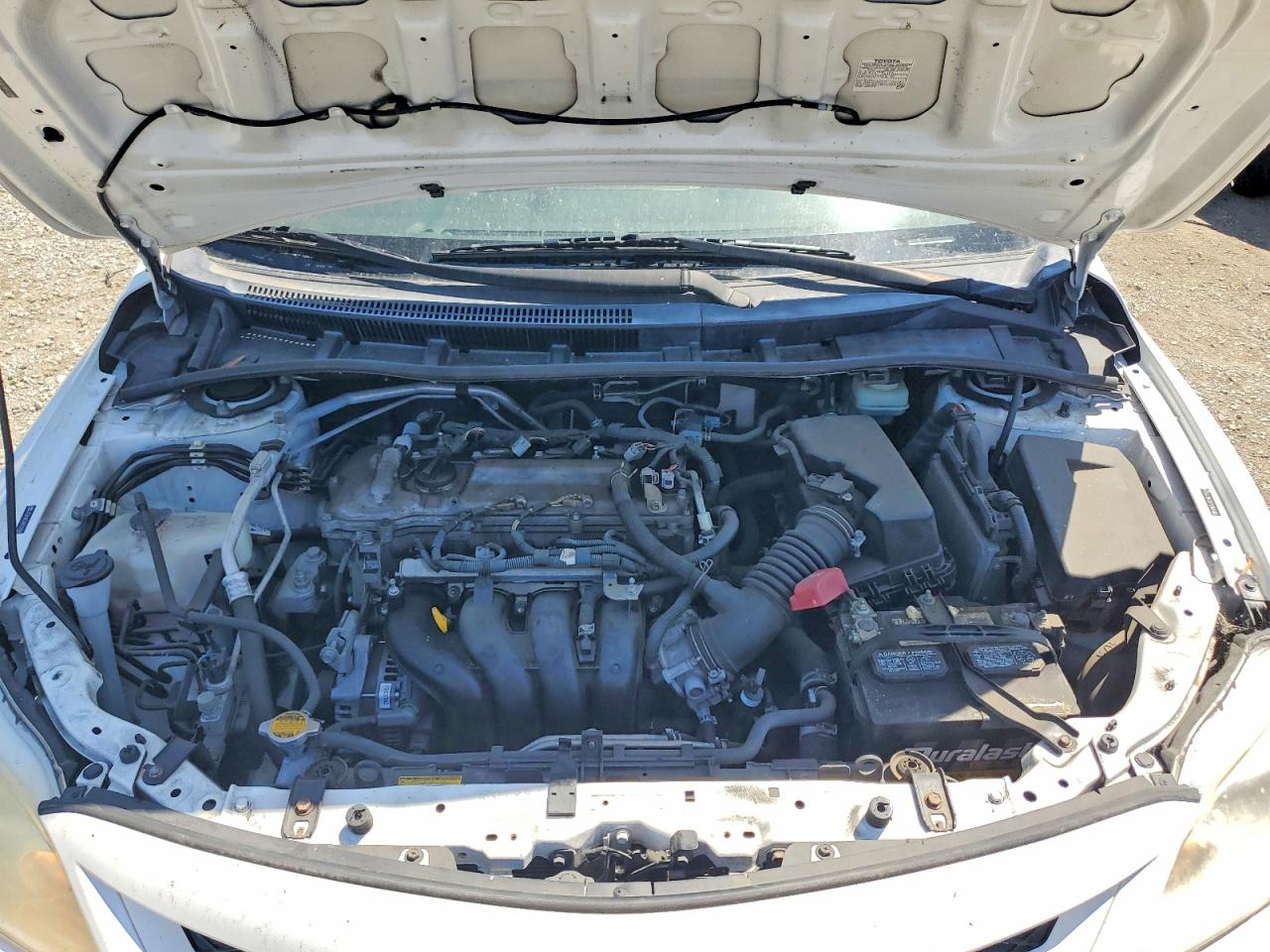 2011 Toyota Corolla Le White vin: JTDBU4EE4B9124294