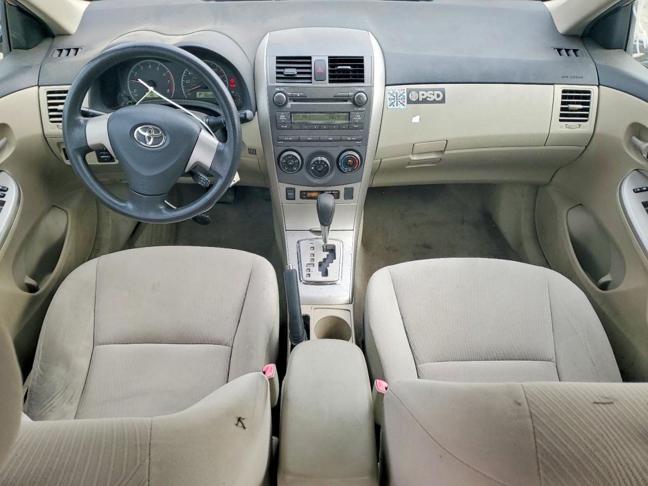 2011 Toyota Corolla Le Gold vin: JTDBU4EE4B9131584