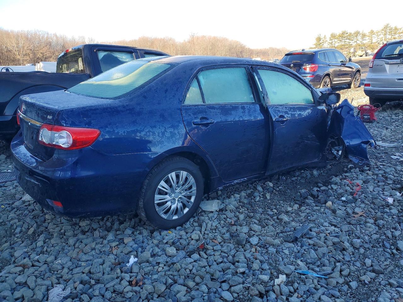 2011 Toyota Corolla Base Blue vin: JTDBU4EE4B9138776