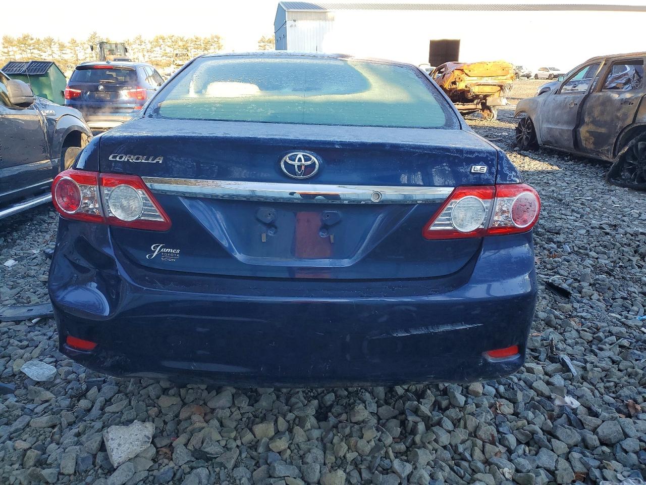 2011 Toyota Corolla Base Blue vin: JTDBU4EE4B9138776