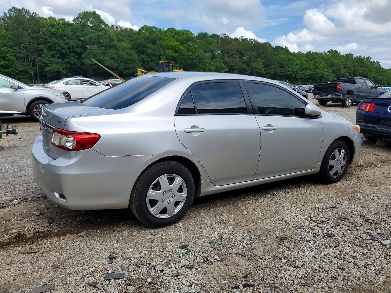 2011 Toyota Corolla Le Серебряный vin: JTDBU4EE4B9139488