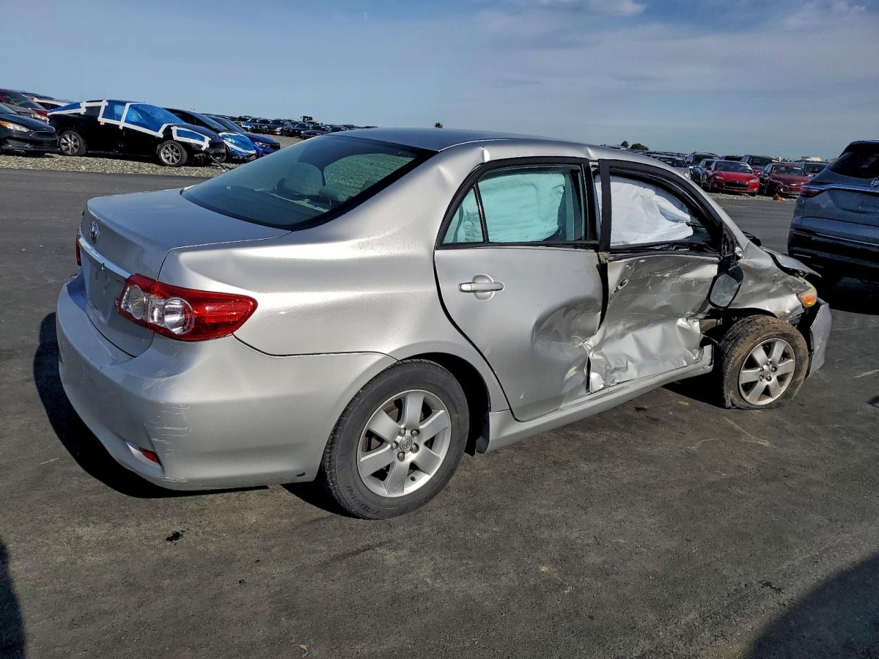 2011 Toyota Corolla Base Silver vin: JTDBU4EE4B9142682