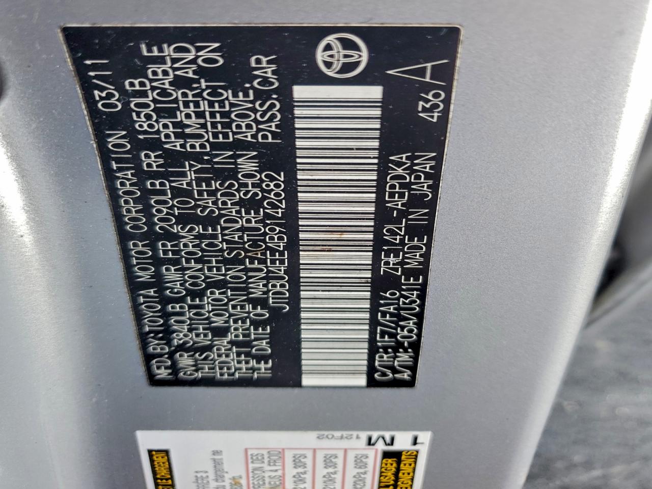 2011 Toyota Corolla Base Silver vin: JTDBU4EE4B9142682